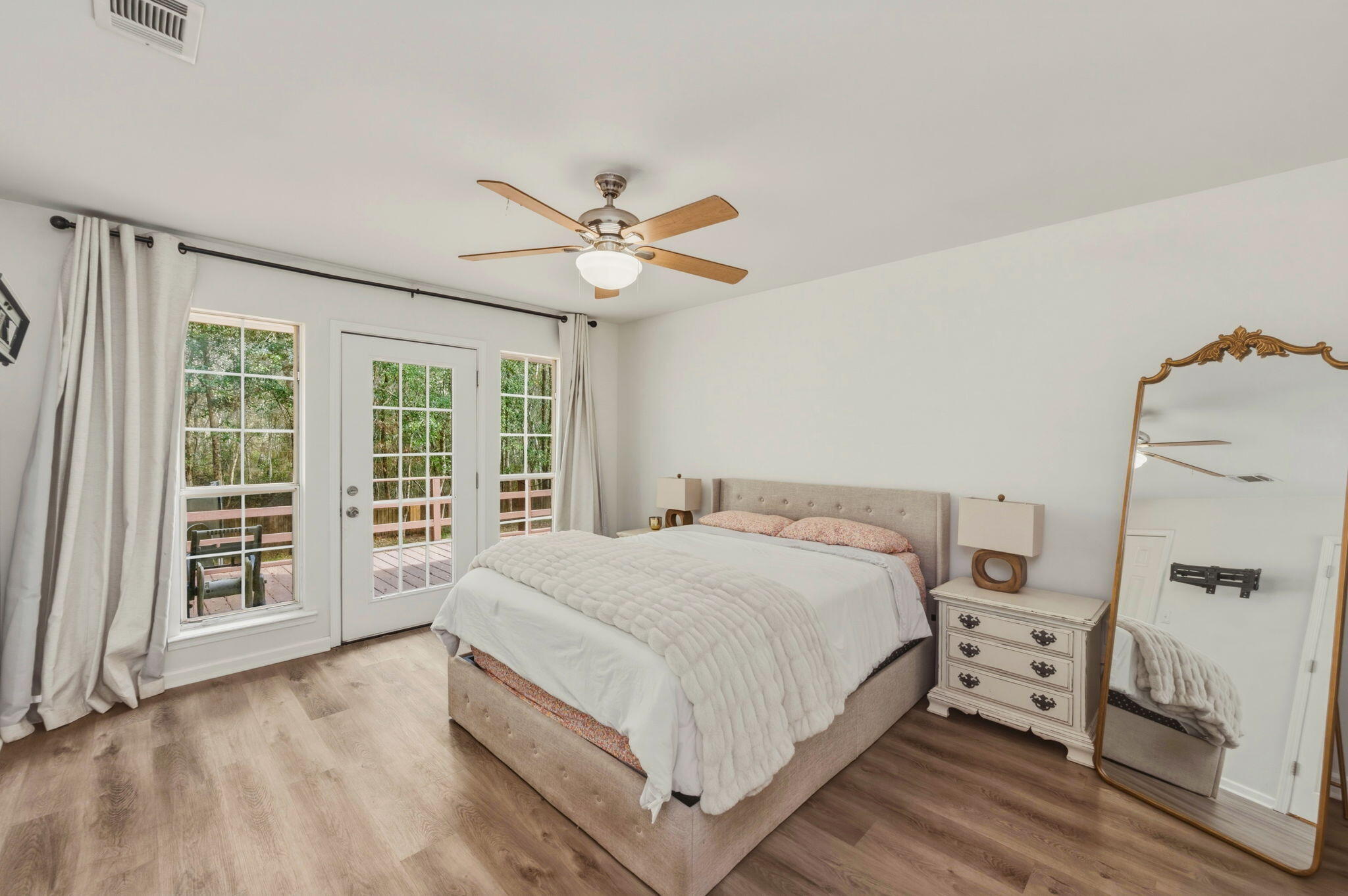 PAGE PLACE 2 - Residential