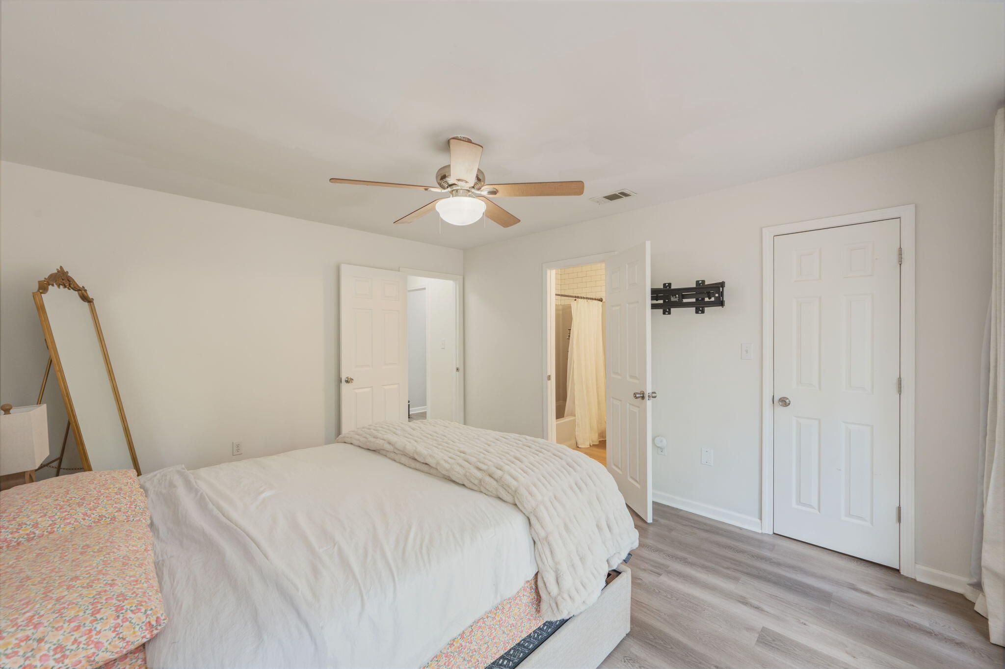 PAGE PLACE 2 - Residential