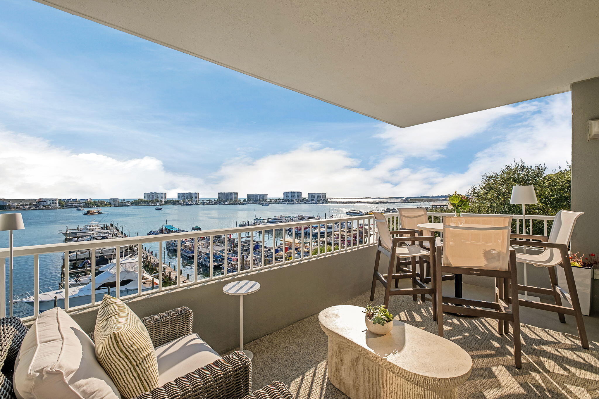 DESTIN YACHT CLUB - Residential