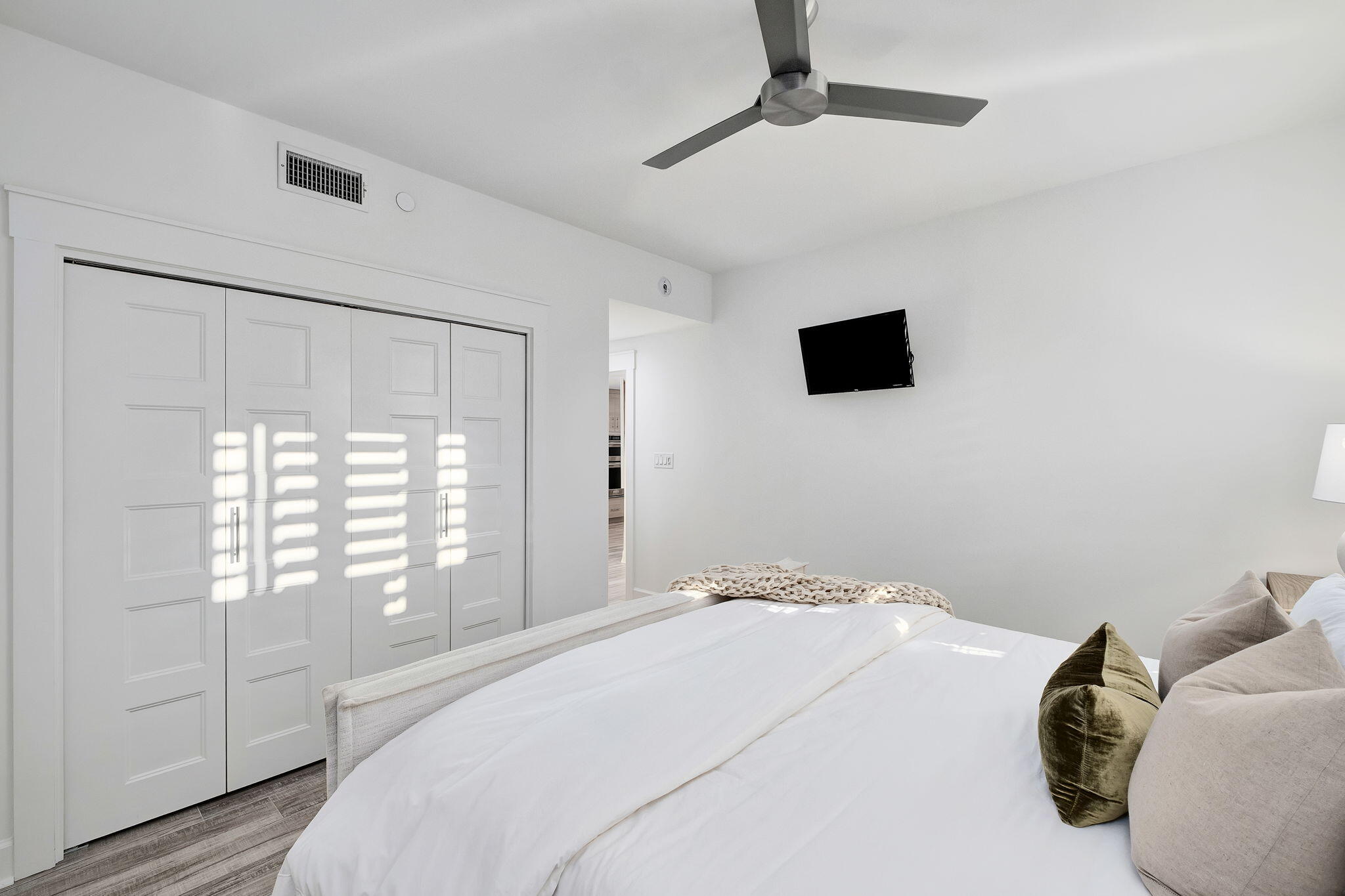 DESTIN YACHT CLUB - Residential