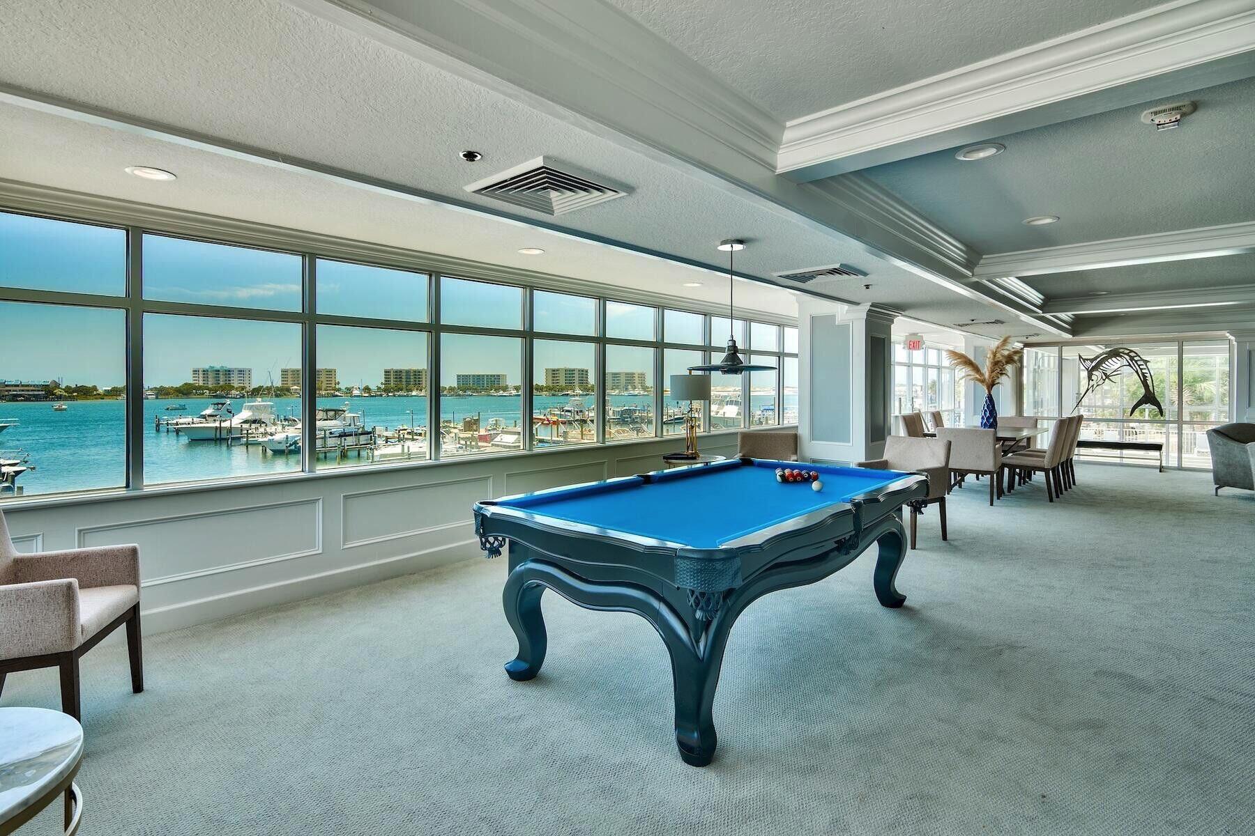 DESTIN YACHT CLUB - Residential