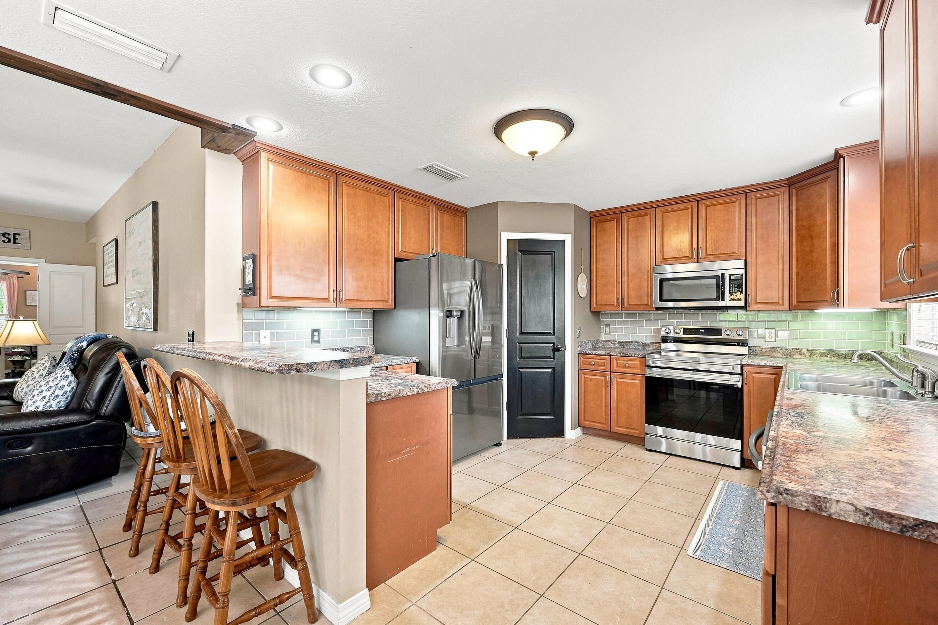 537 Hunters Ridge Road