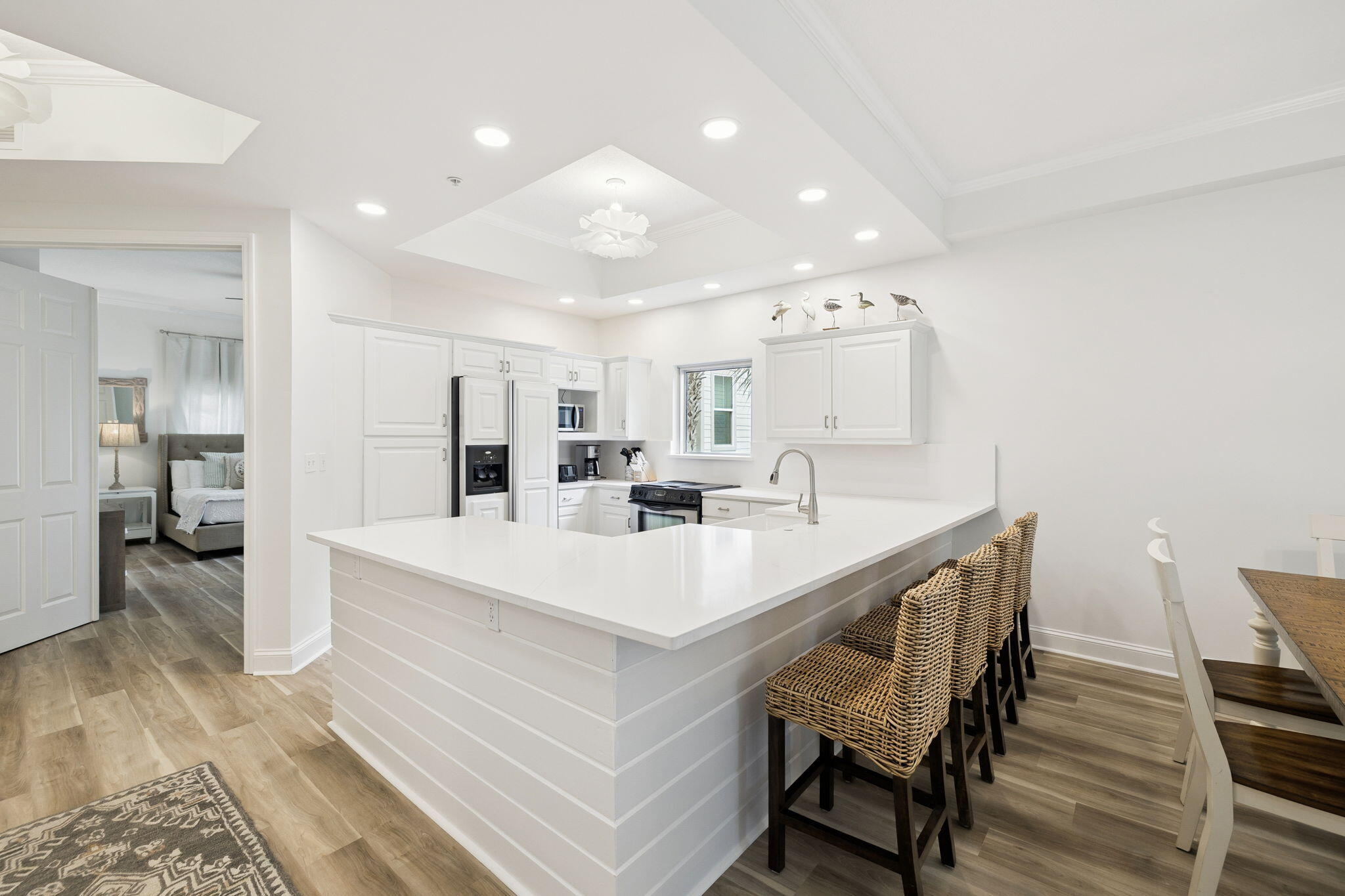 ALEXANDER AT PALM COURT - Residential