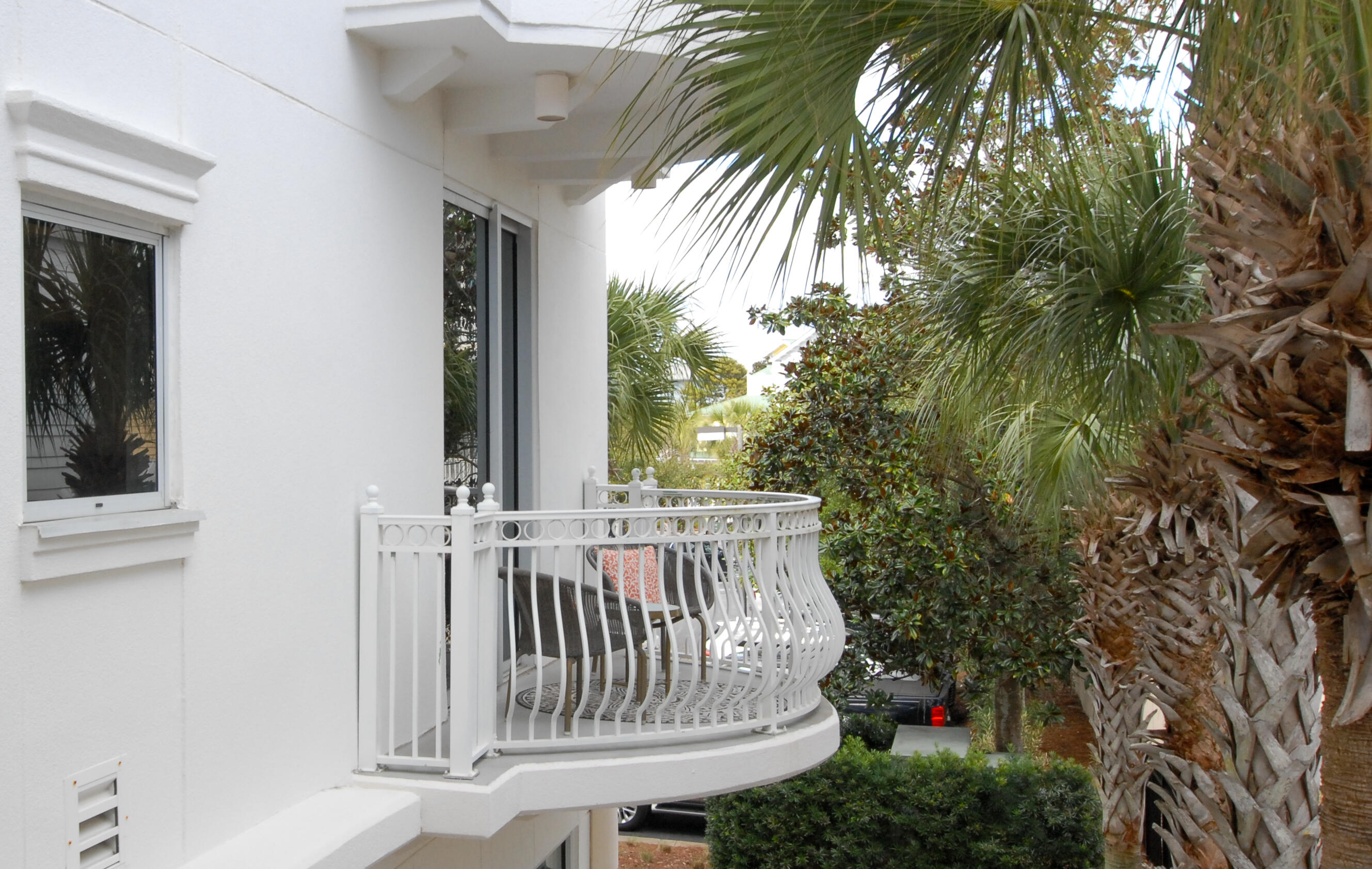 ALEXANDER AT PALM COURT - Residential