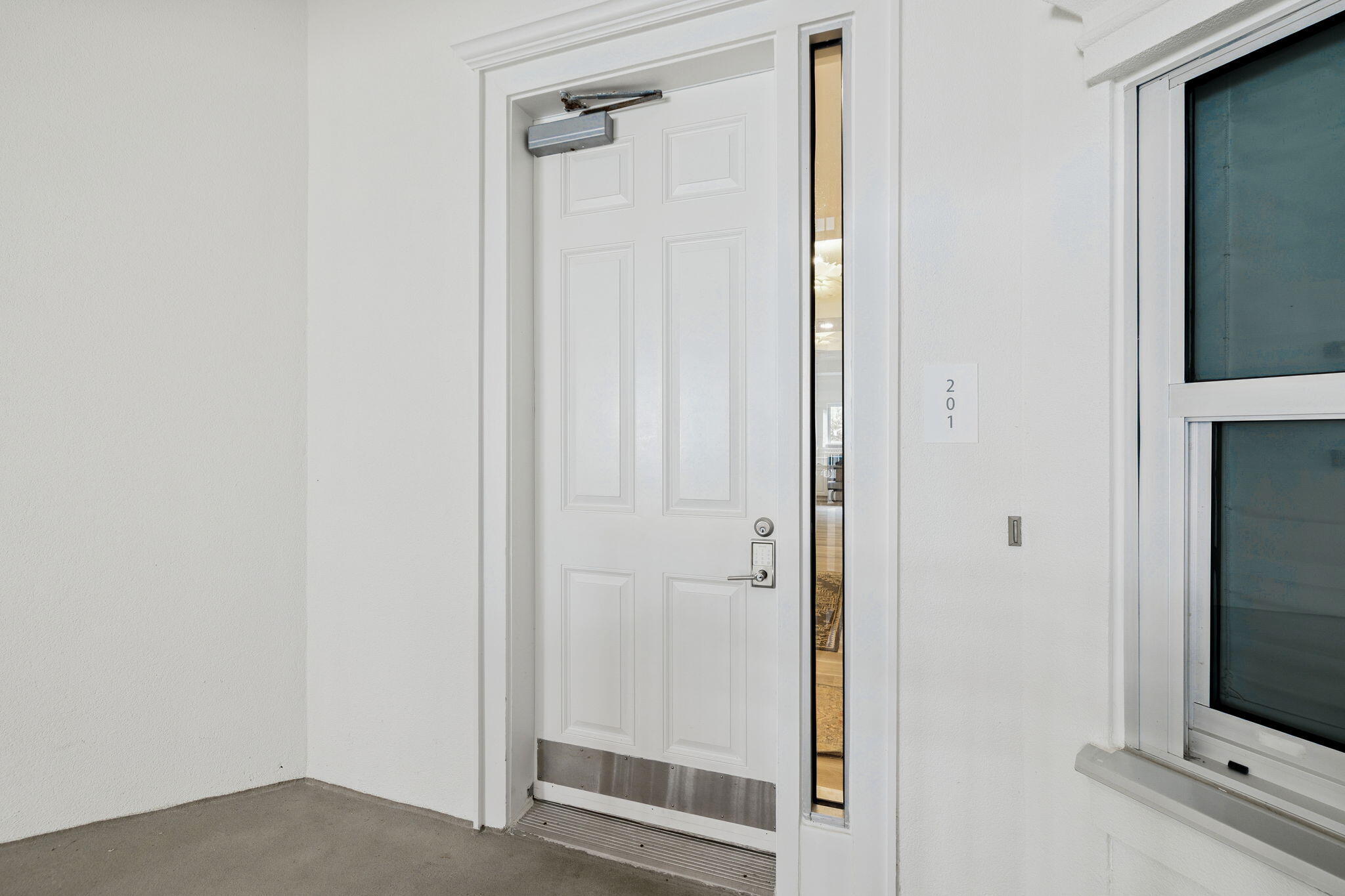 ALEXANDER AT PALM COURT - Residential