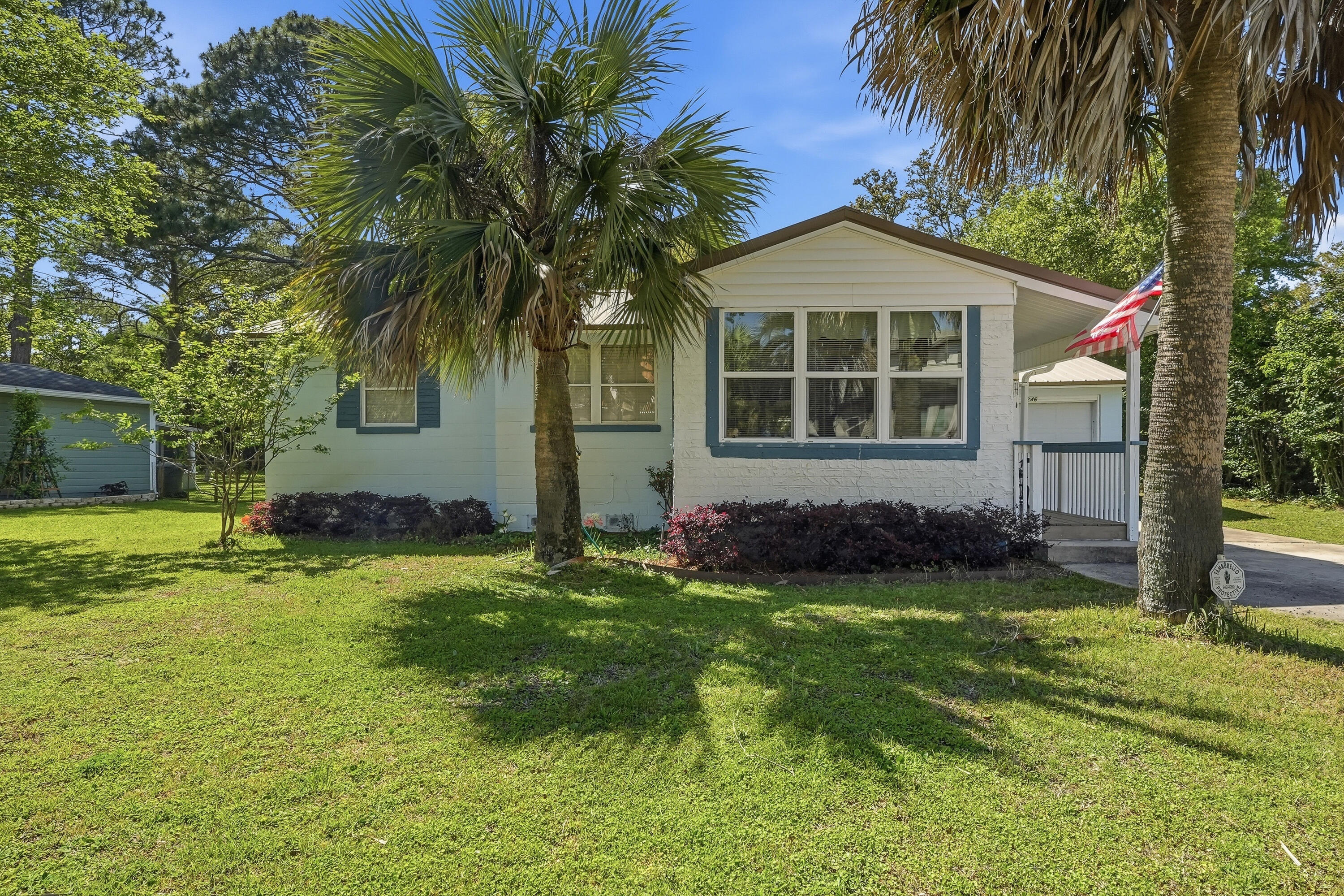 GARNIERS BEACH - Residential