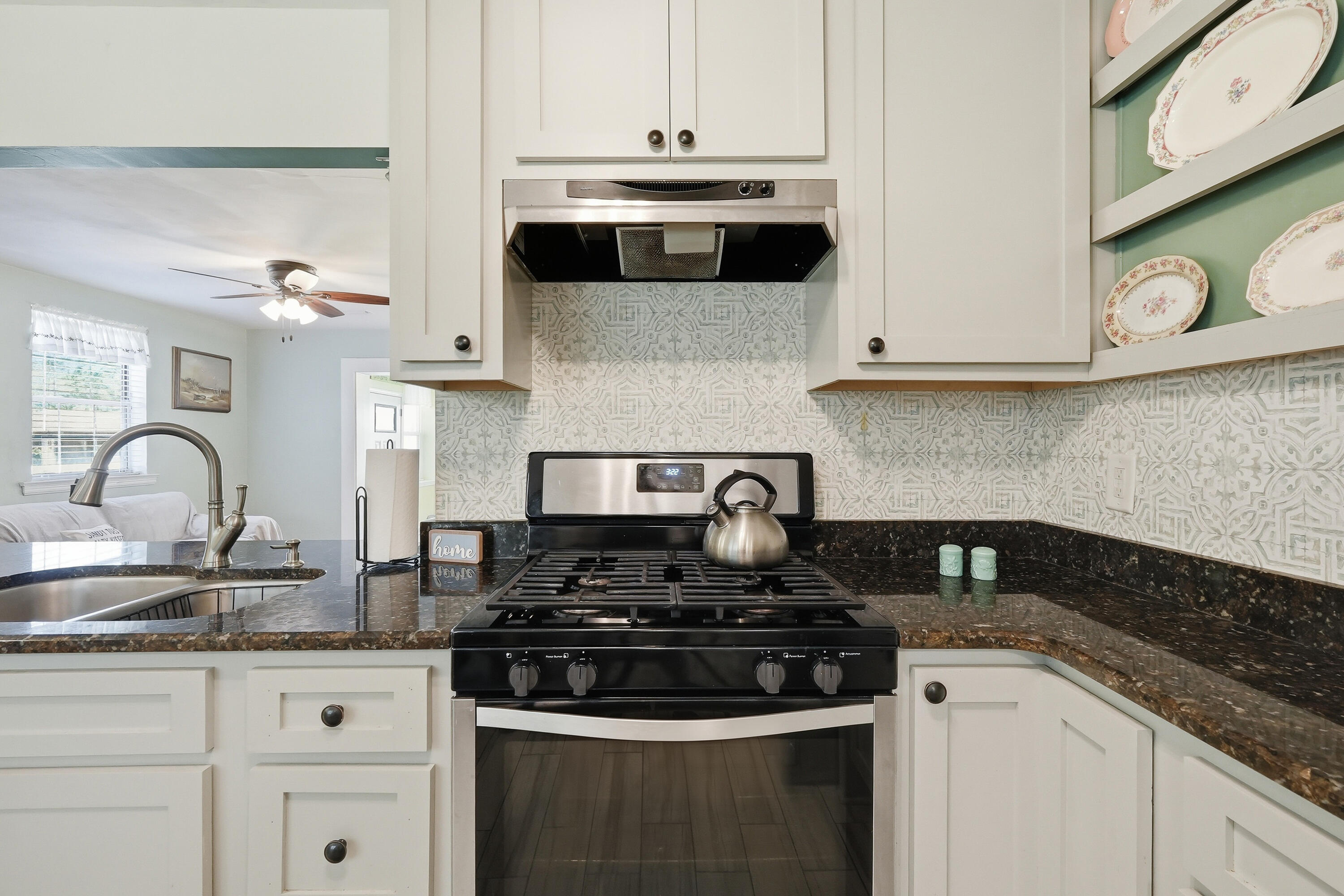 GARNIERS BEACH - Residential