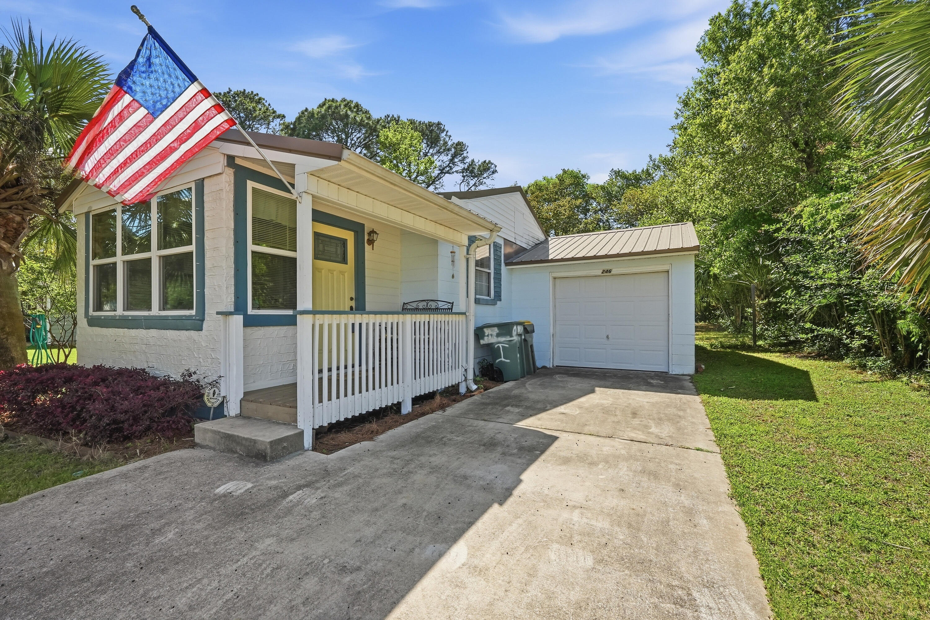 GARNIERS BEACH - Residential