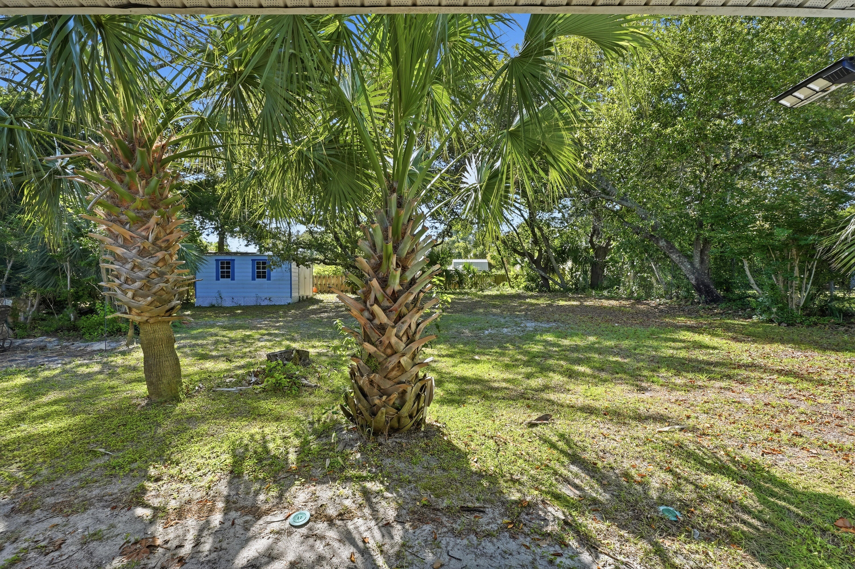 GARNIERS BEACH - Residential