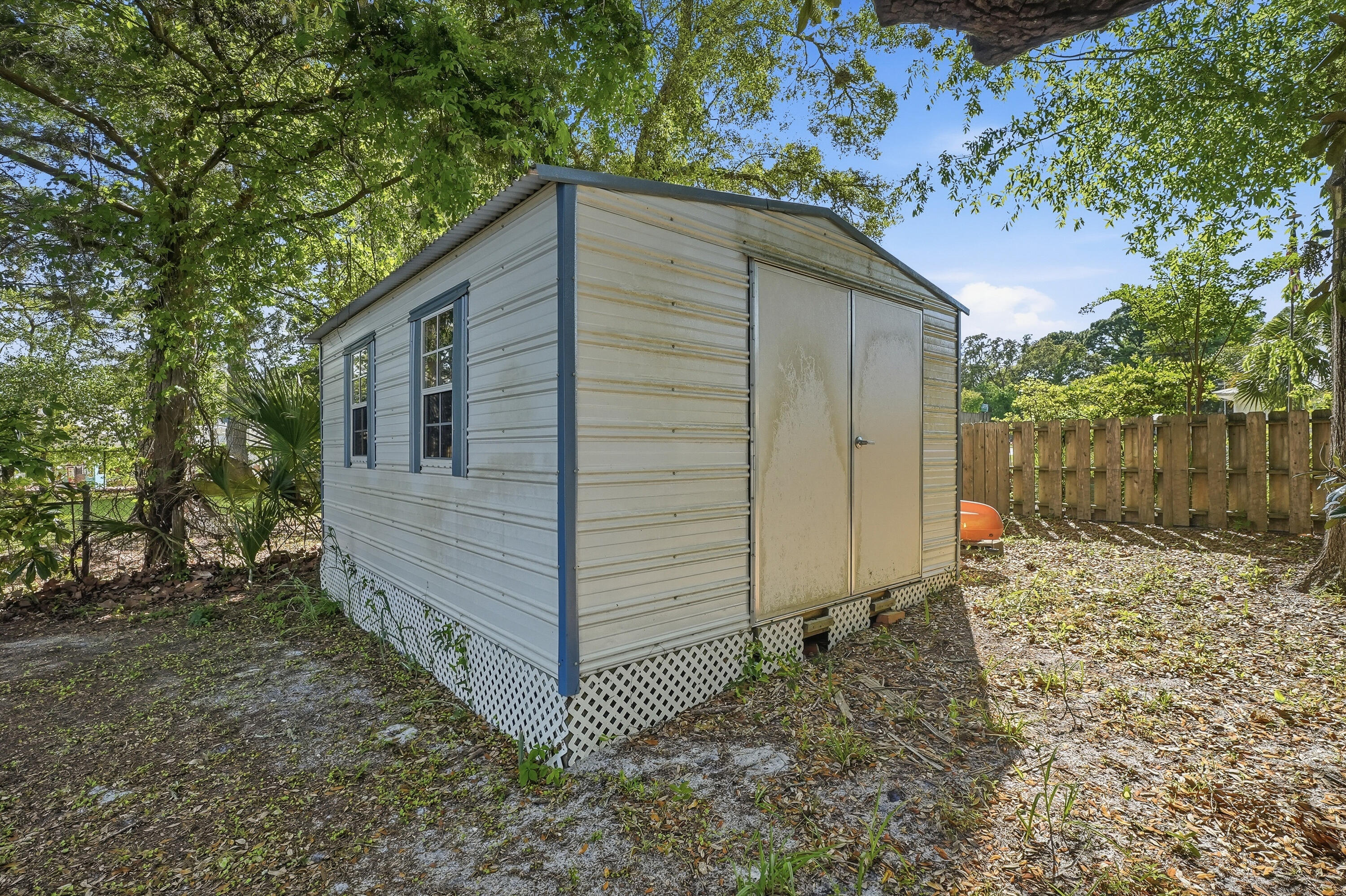 GARNIERS BEACH - Residential