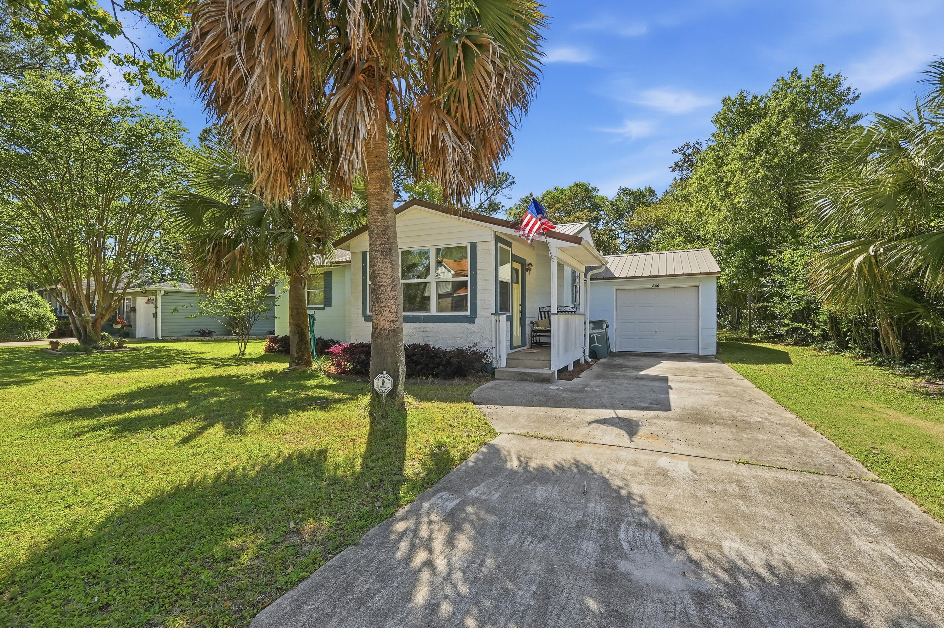 GARNIERS BEACH - Residential