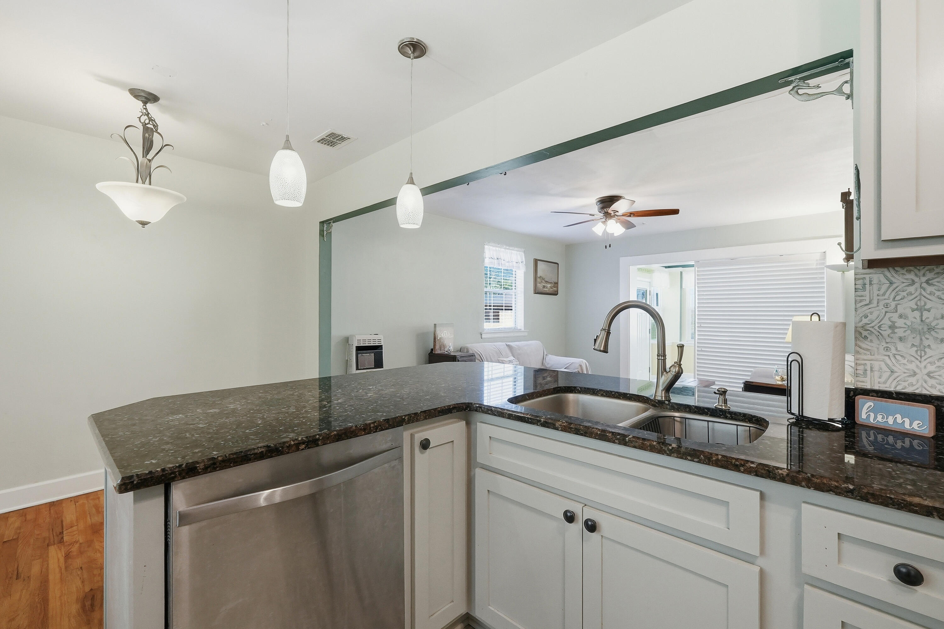 GARNIERS BEACH - Residential