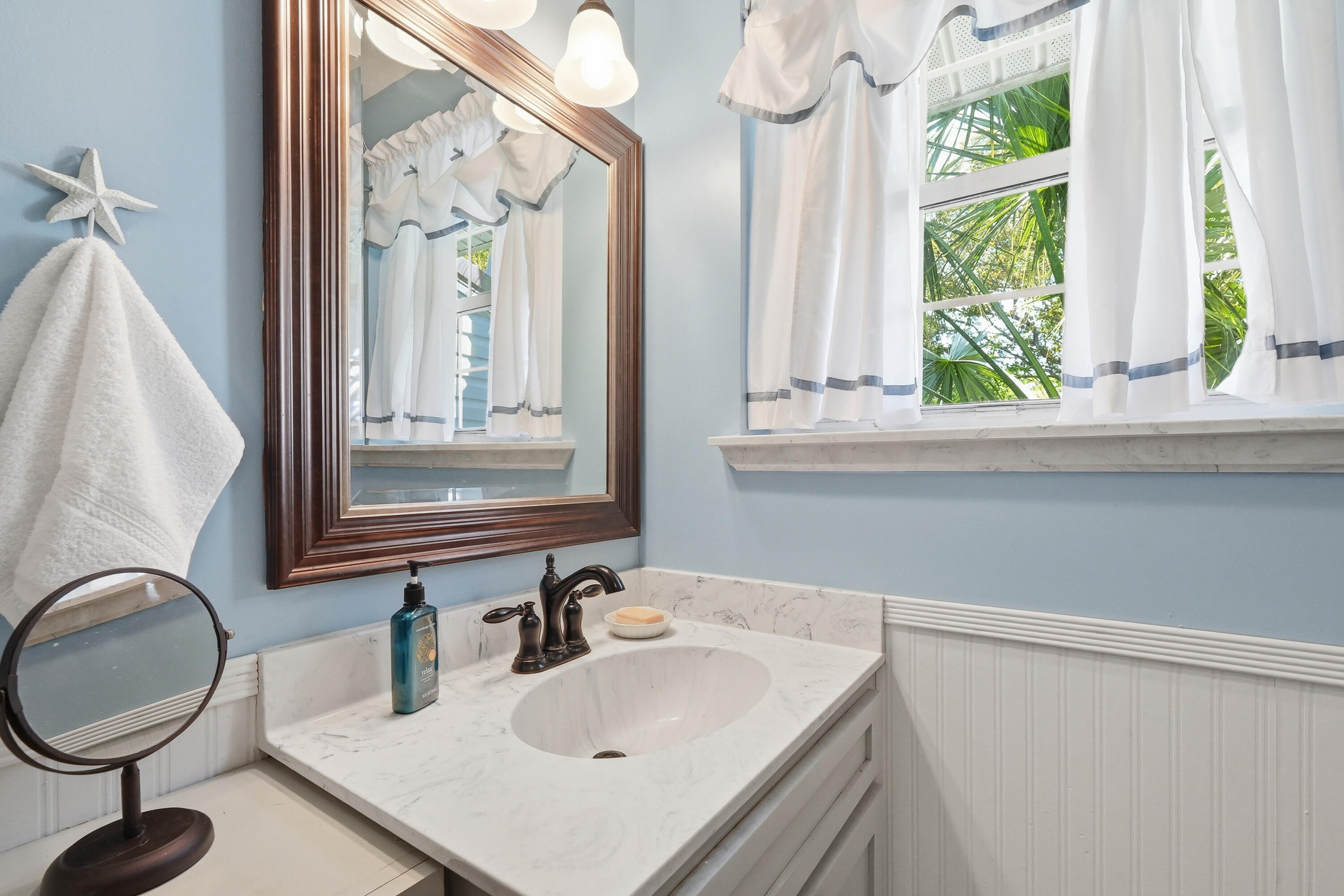 GARNIERS BEACH - Residential