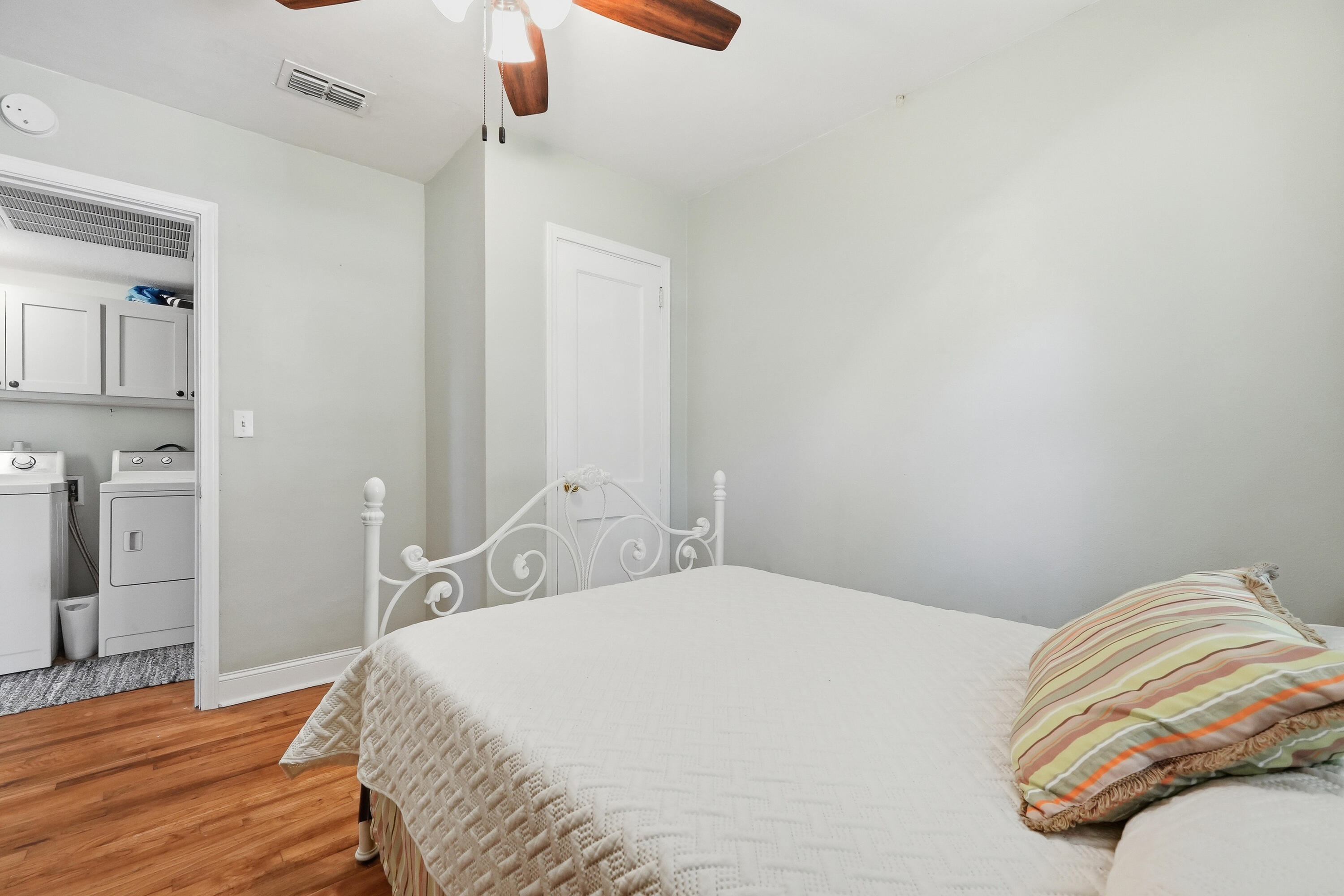 GARNIERS BEACH - Residential