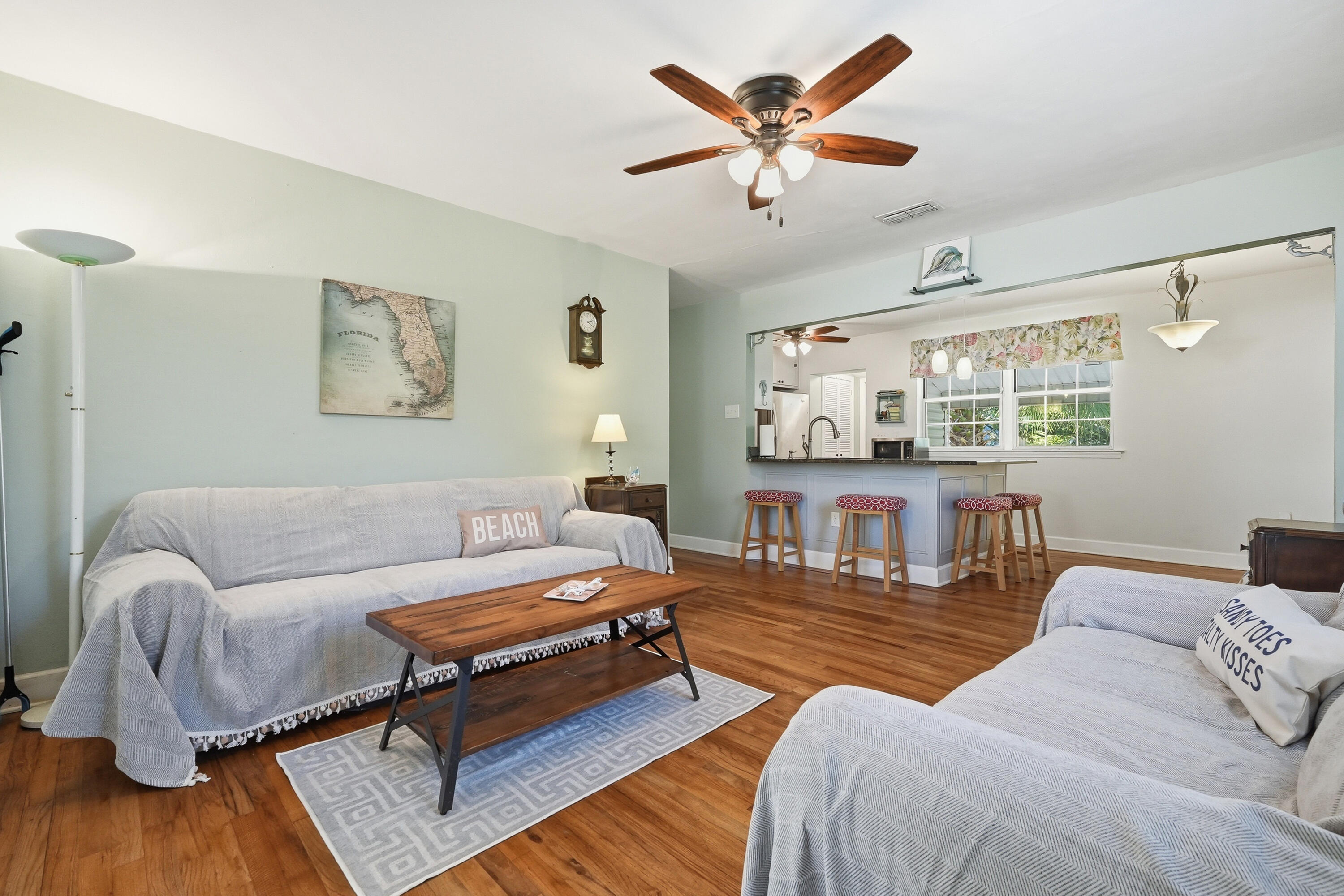 GARNIERS BEACH - Residential