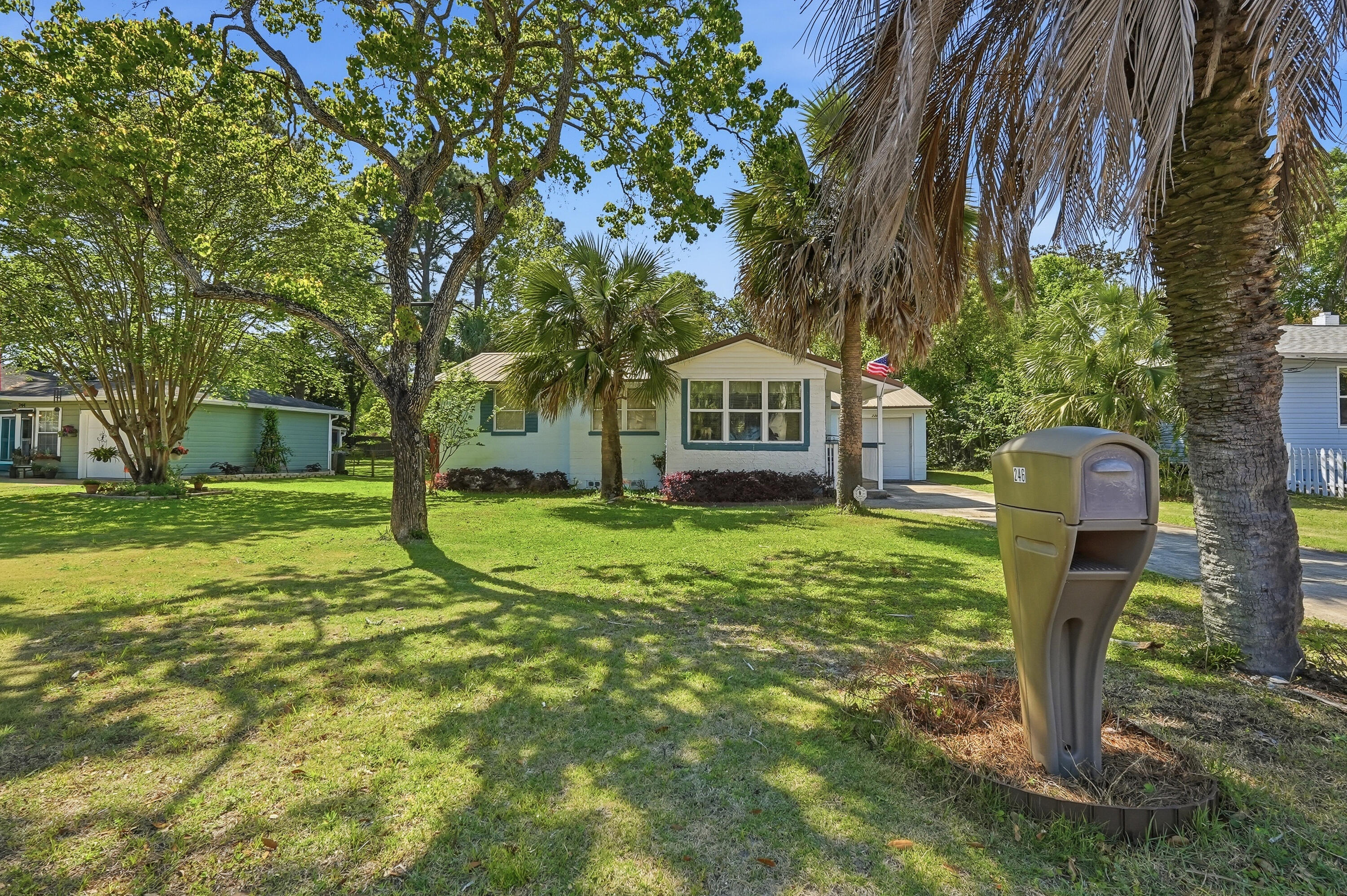 GARNIERS BEACH - Residential