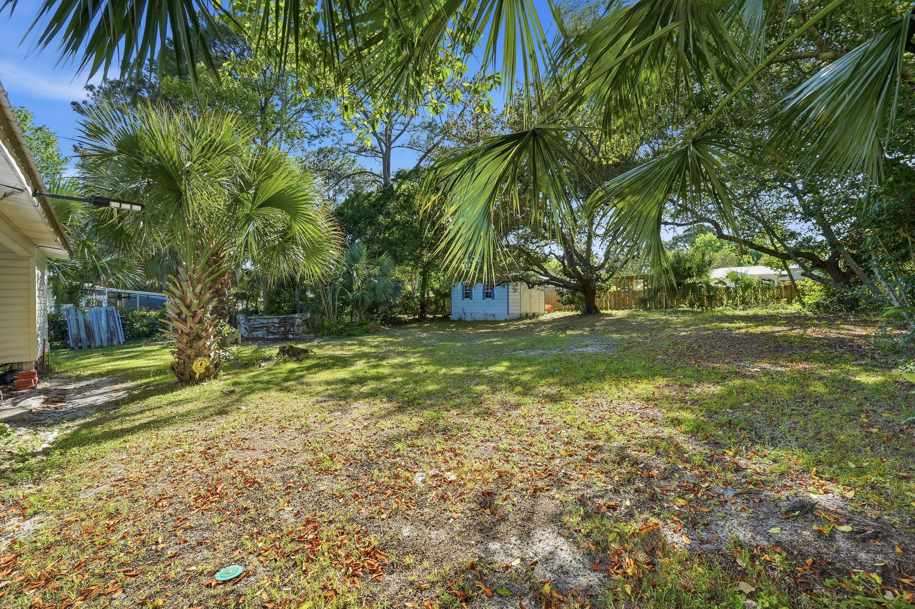 GARNIERS BEACH - Residential