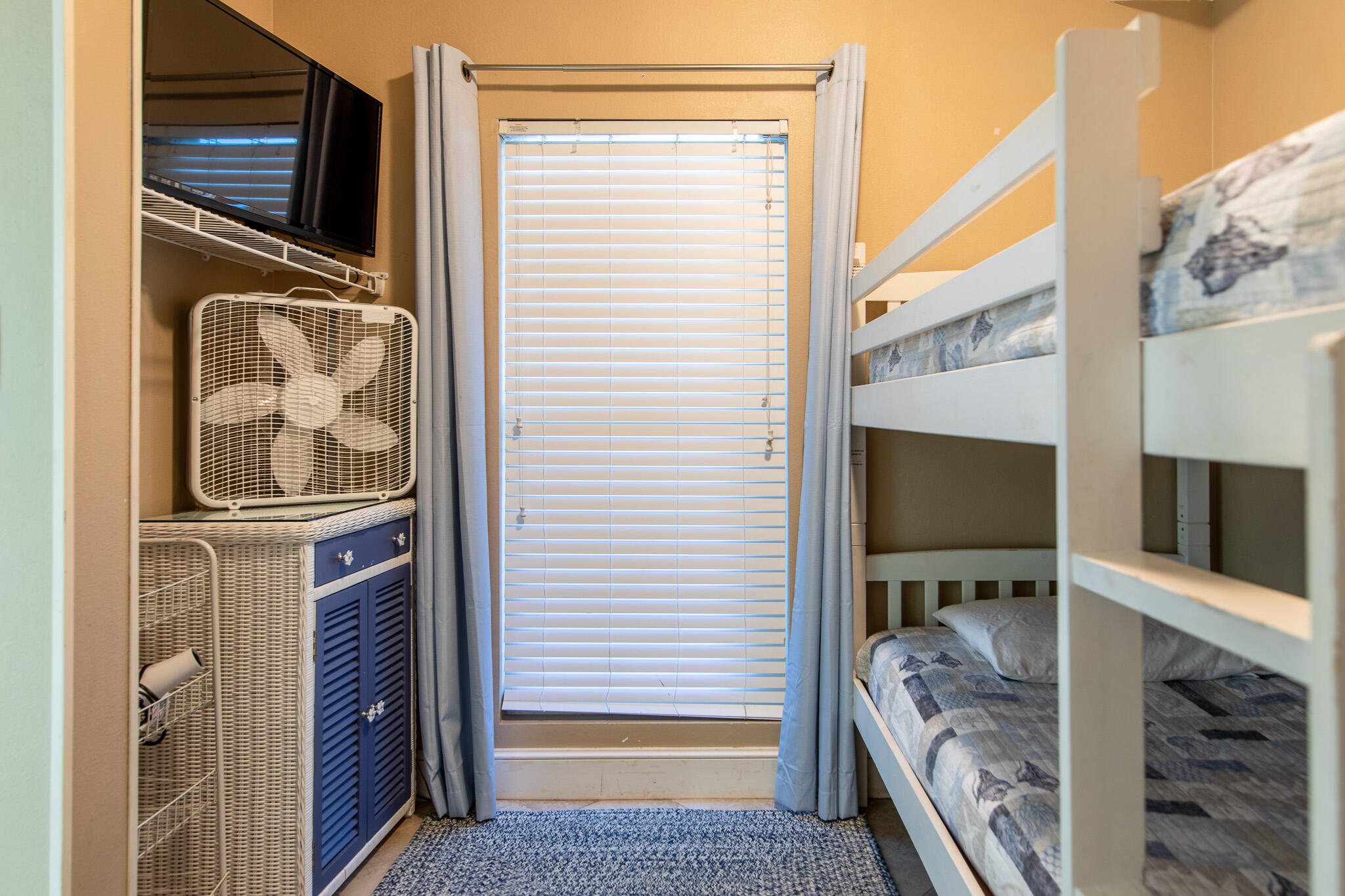 MAJESTIC BEACH TOWERS I - Residential