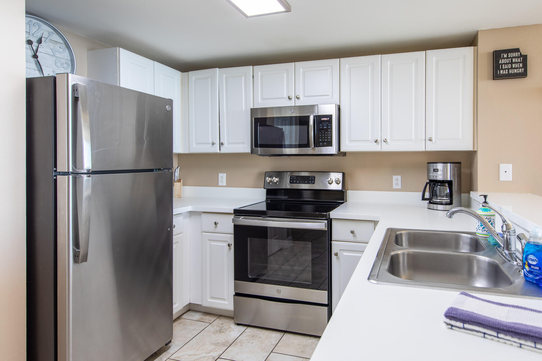 MAJESTIC BEACH TOWERS I - Residential