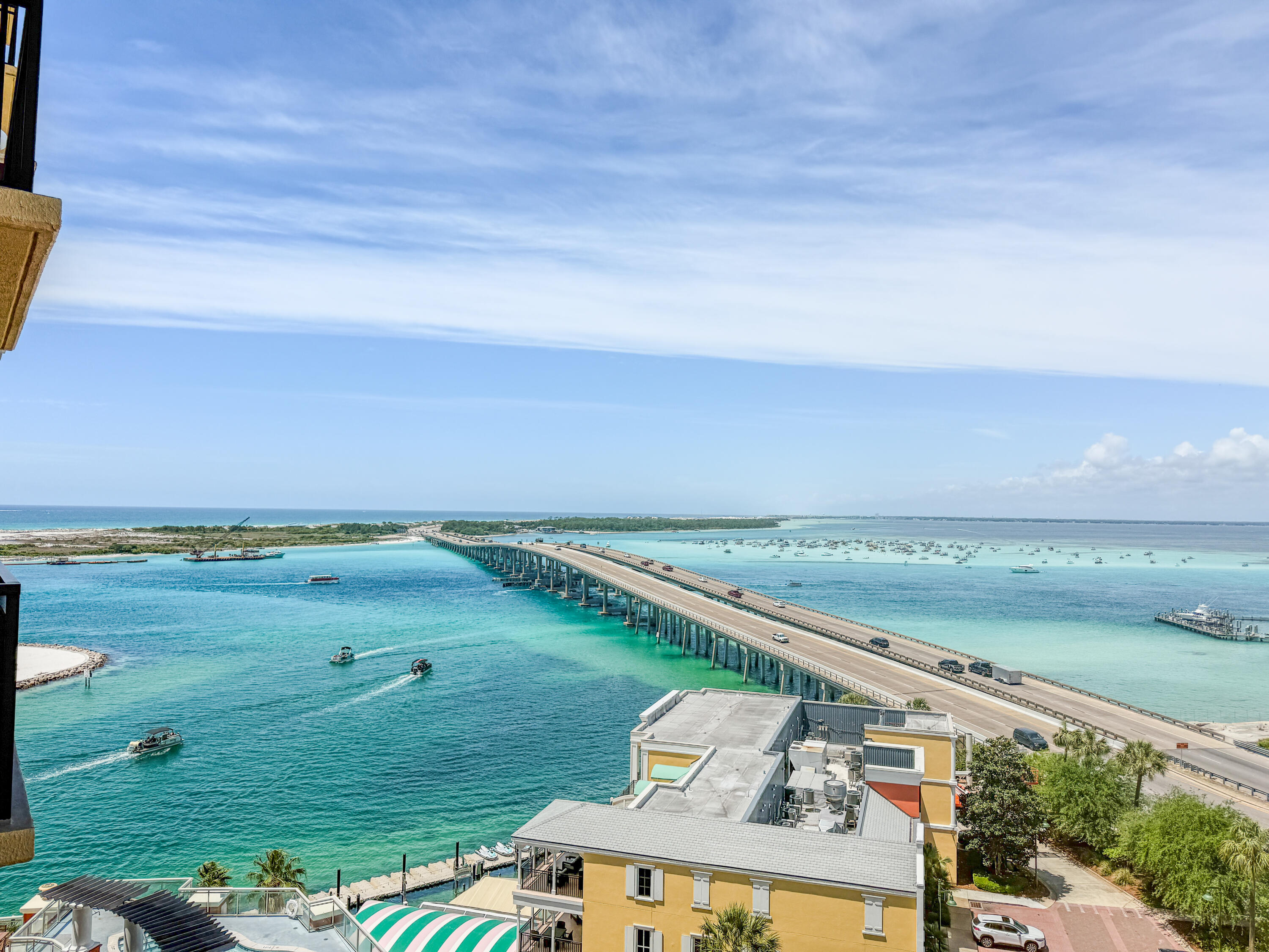EMERALD GRANDE - Residential