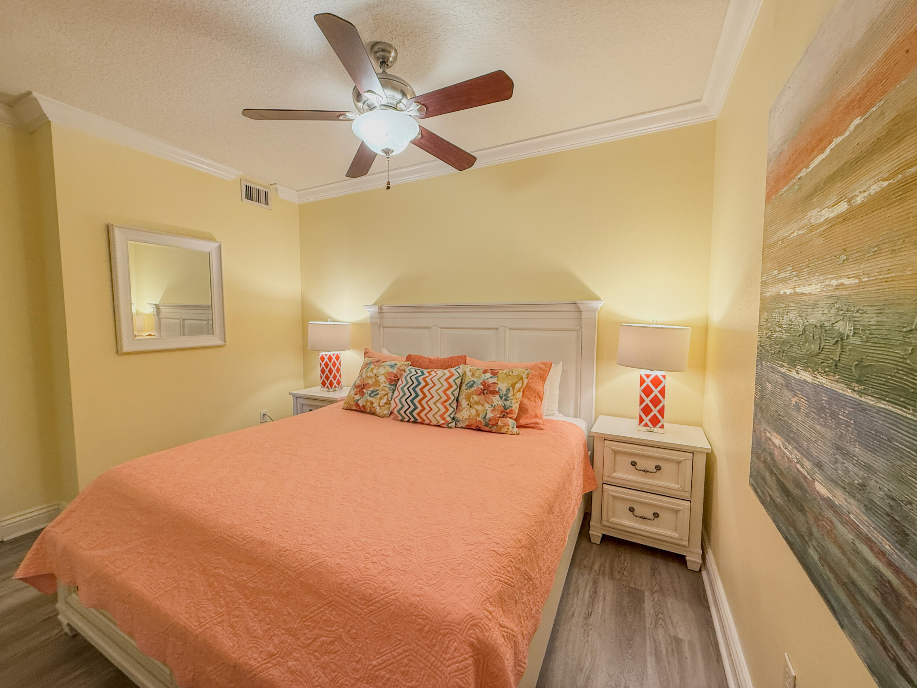 EMERALD GRANDE - Residential