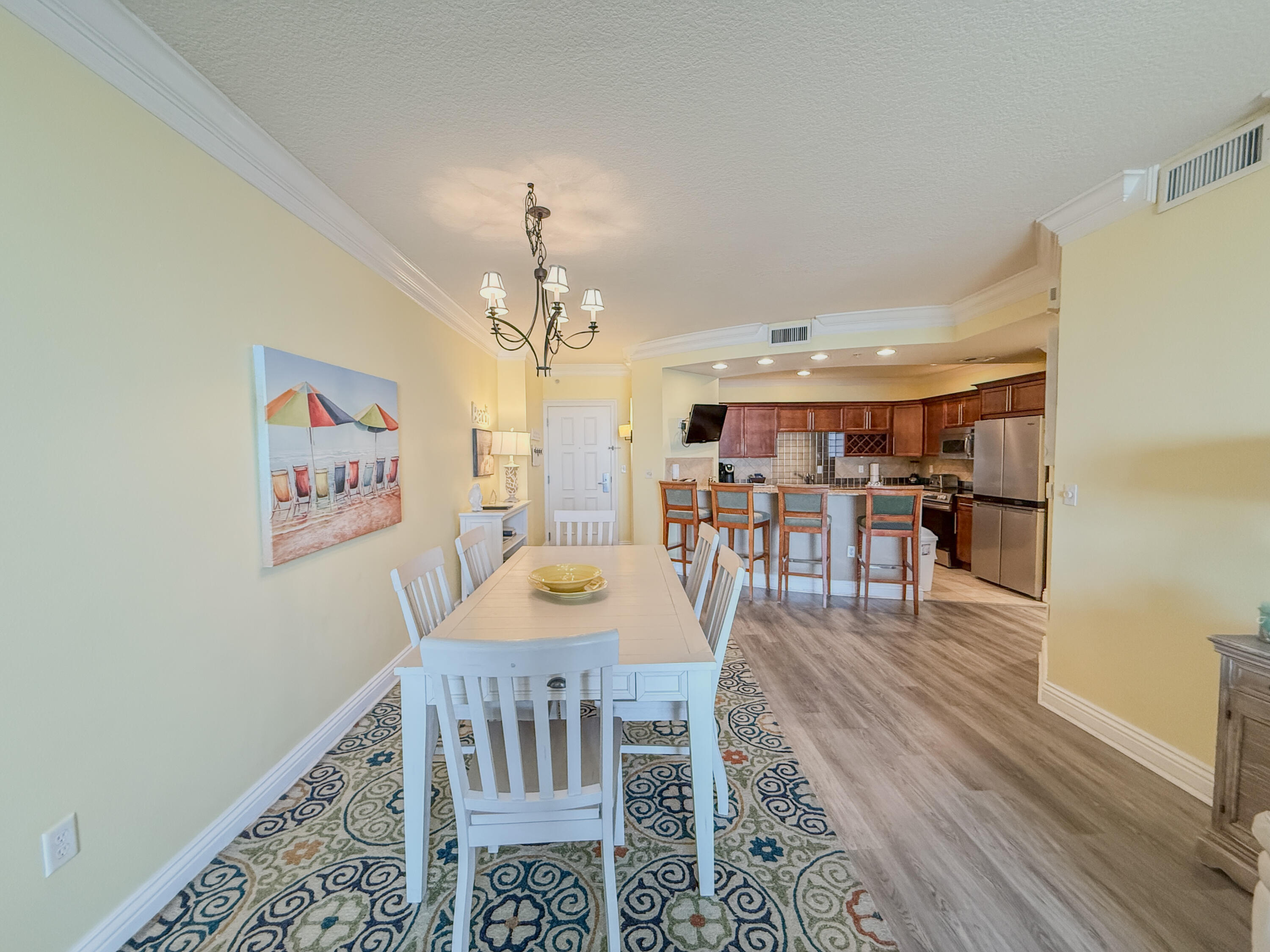 EMERALD GRANDE - Residential