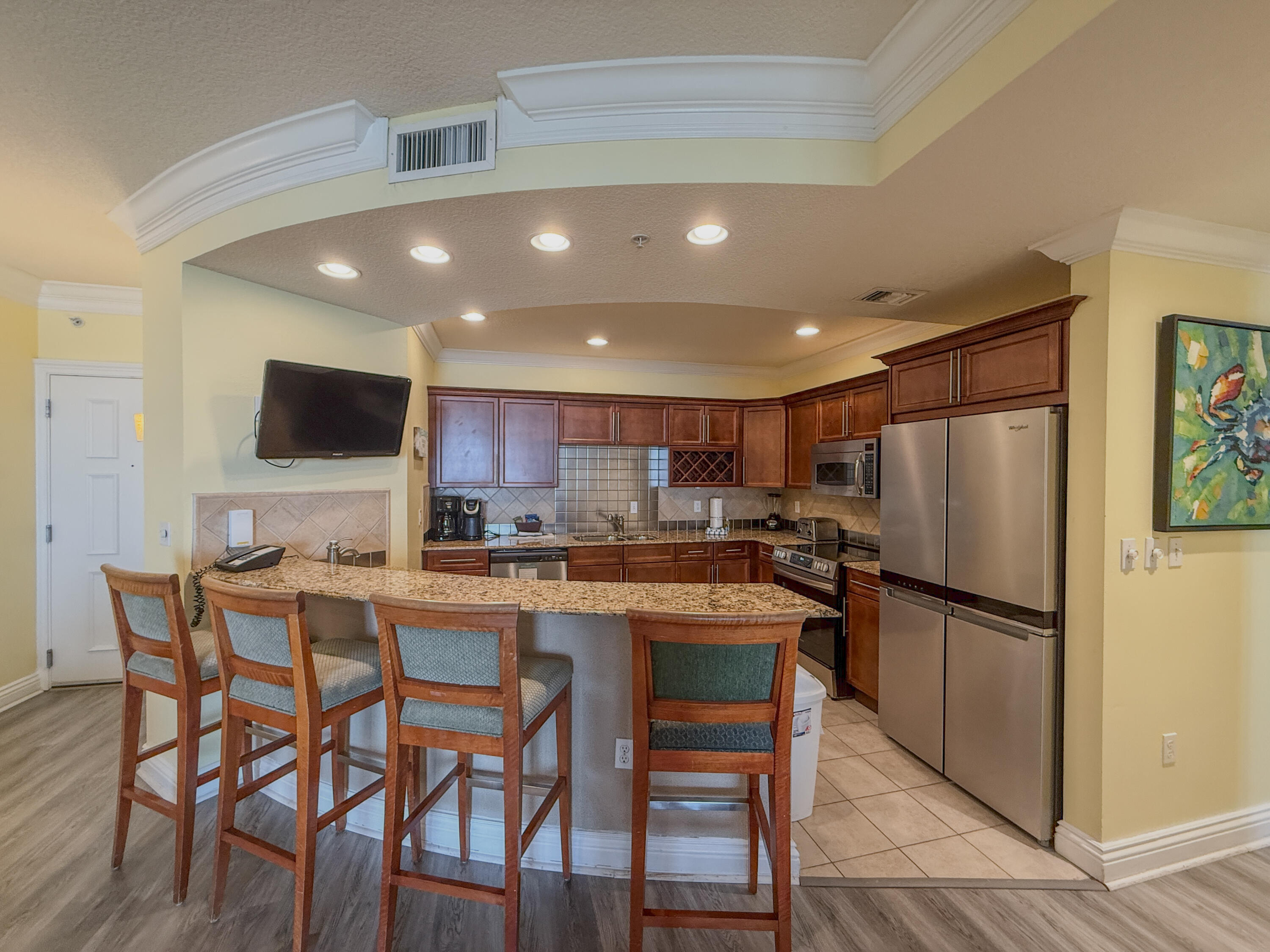 EMERALD GRANDE - Residential