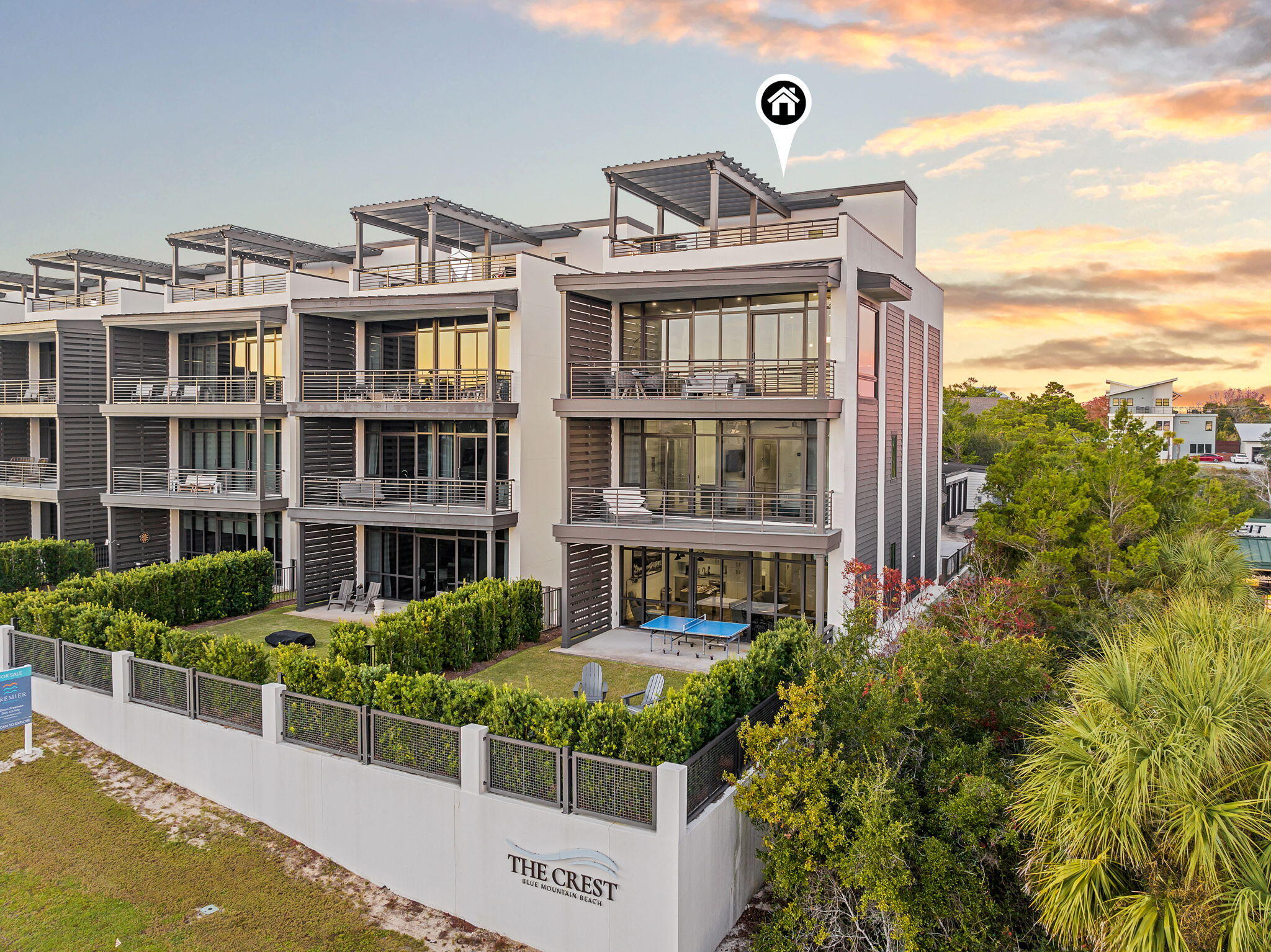 CREST DEVELOPMENT - Residential