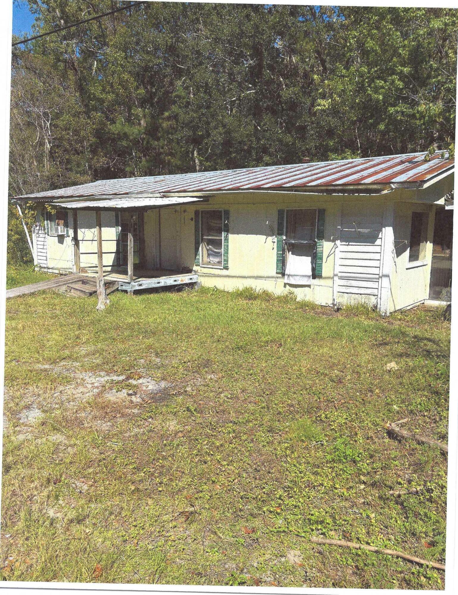 1060/1102 W ST Hwy 20
