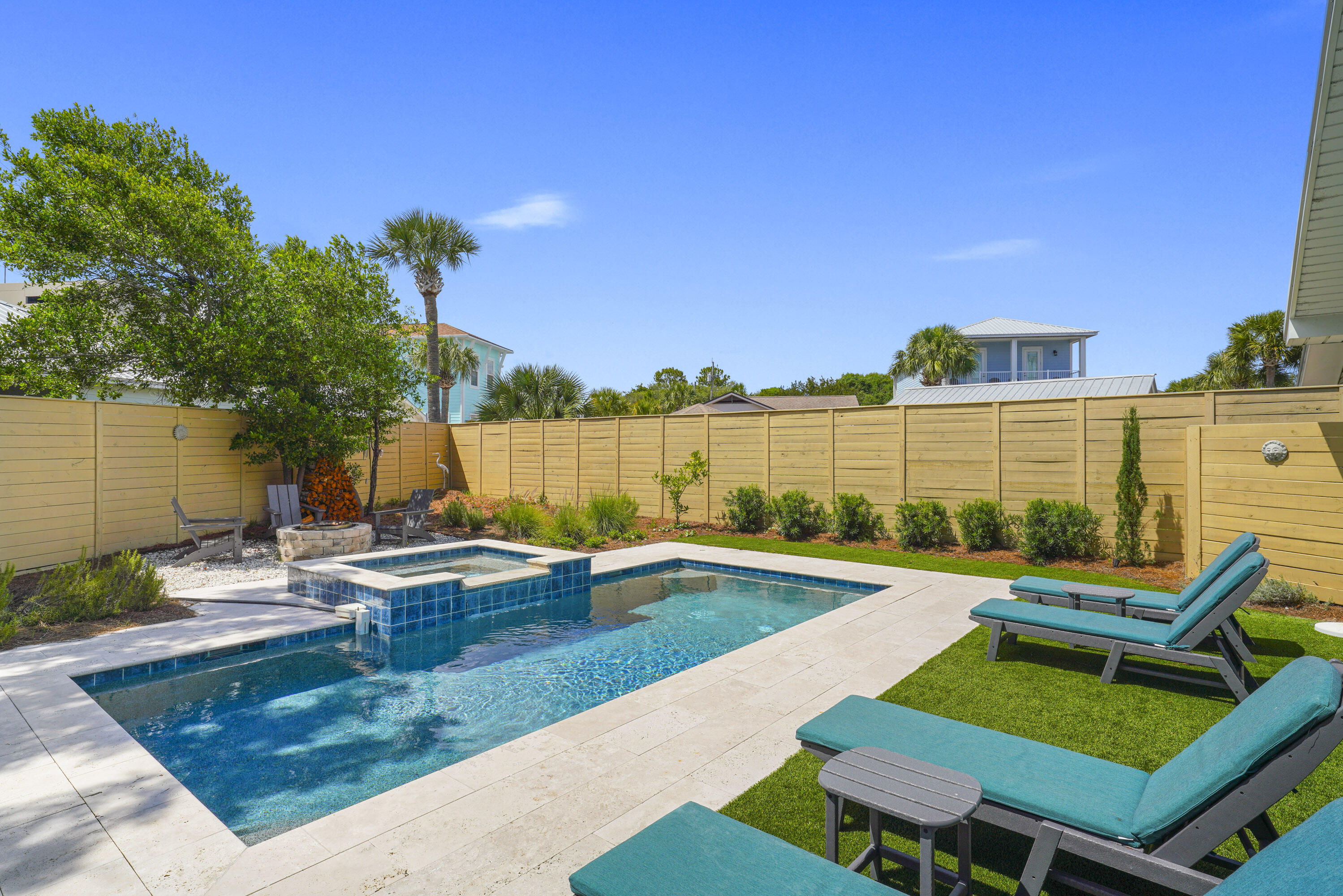 OPEN SANDS - Residential