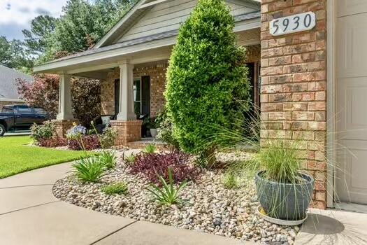 WINDMEADOWS - Residential