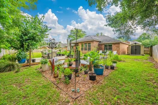 WINDMEADOWS - Residential