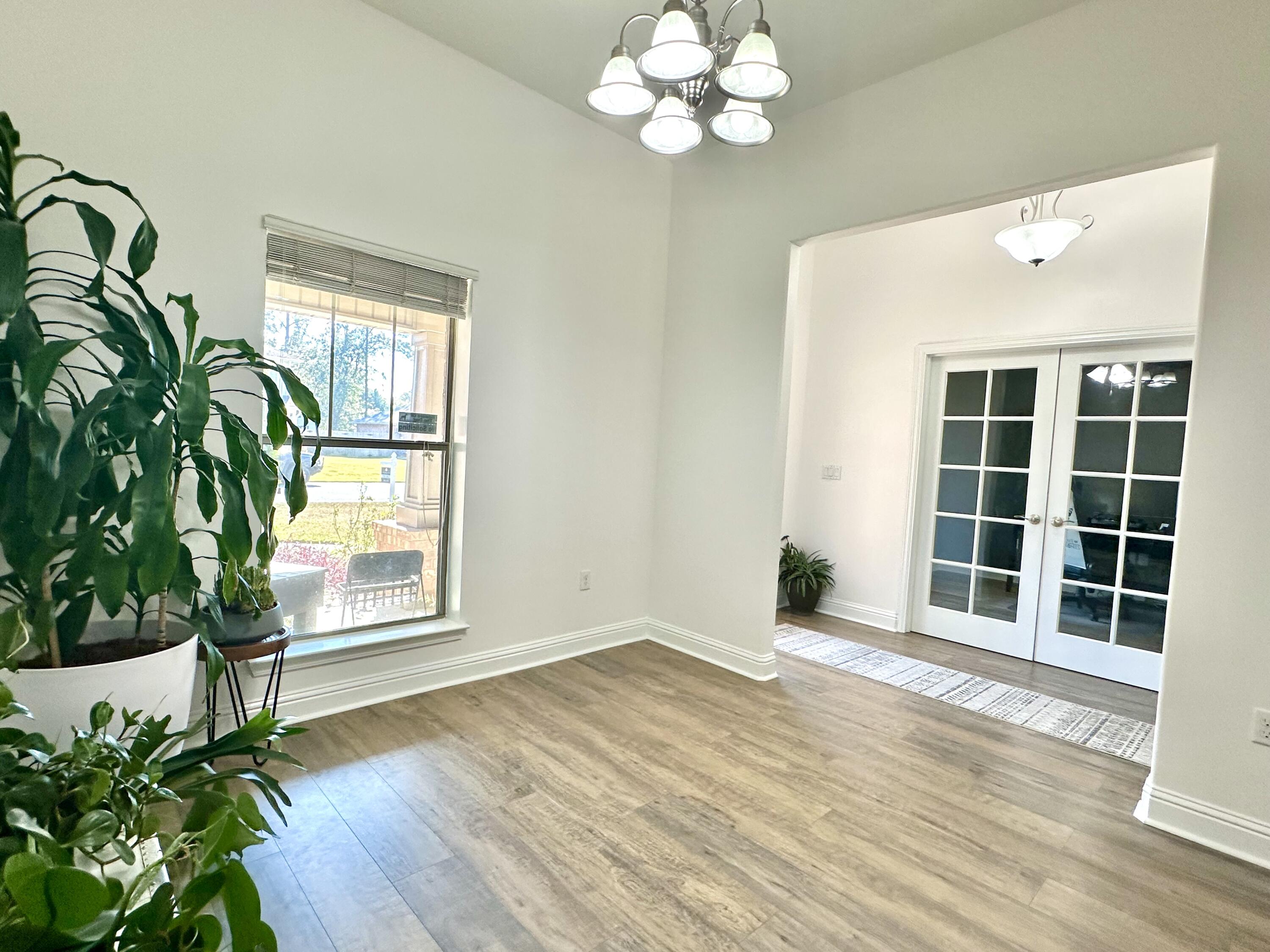 WINDMEADOWS - Residential