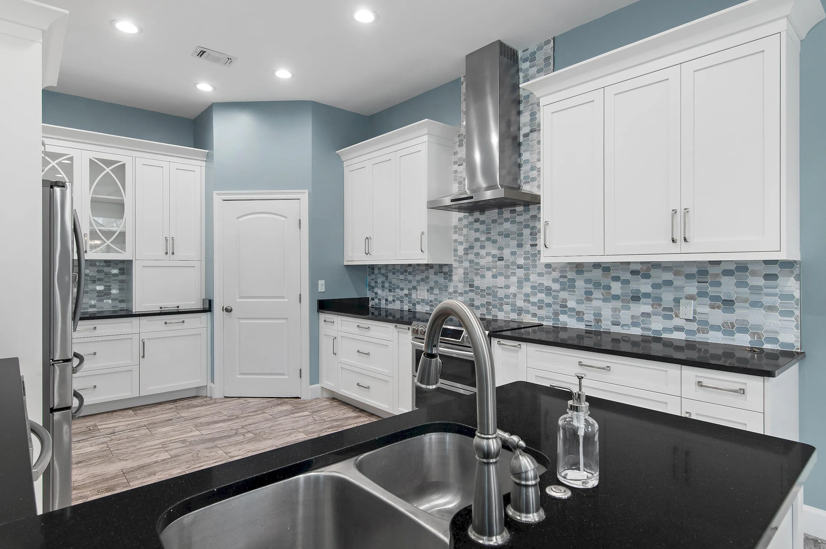 Destin, Florida, 32541, United States, 5 Bedrooms Bedrooms, ,4 BathroomsBathrooms,Residential,Active,2024450