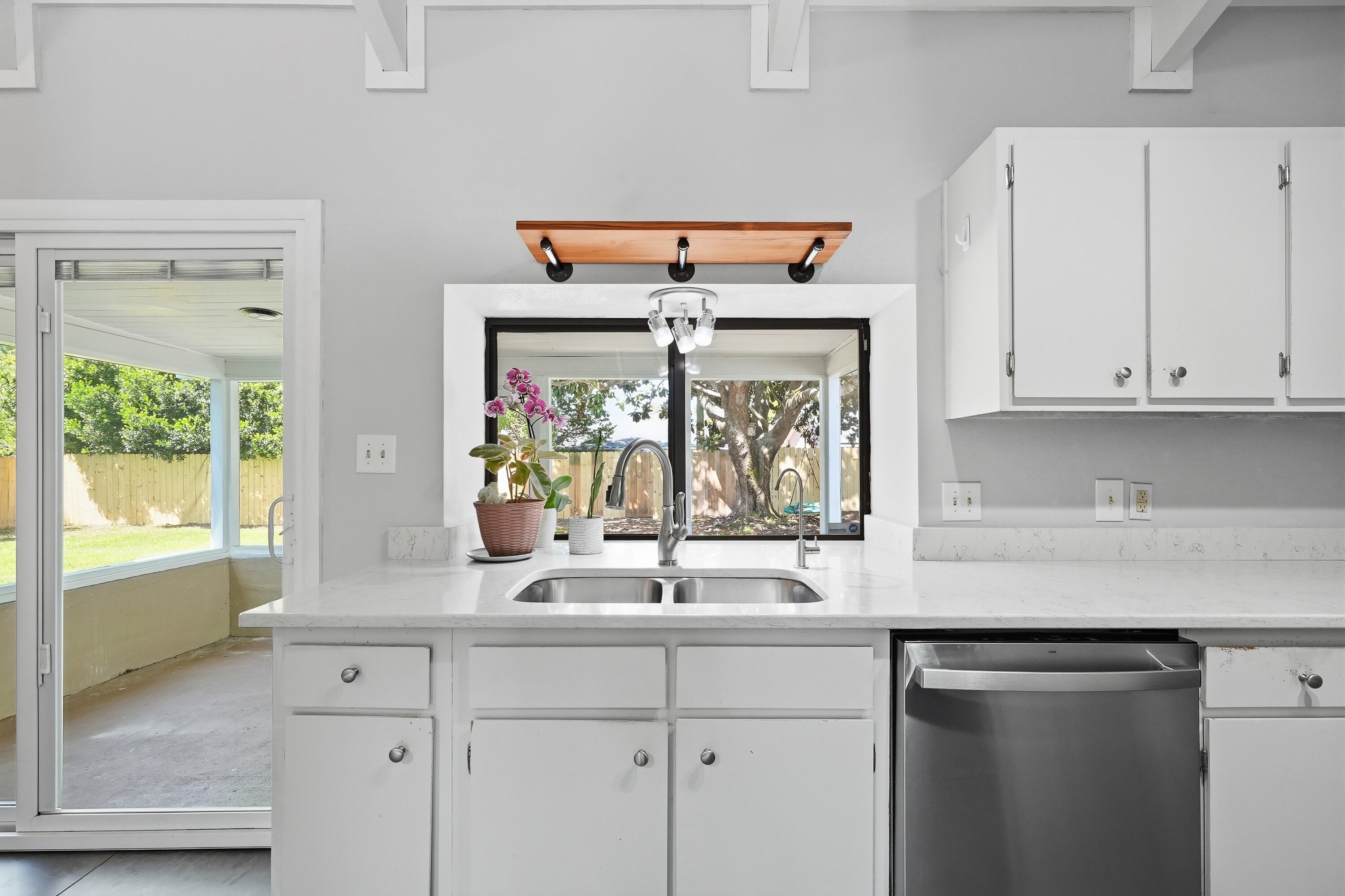 GULF MANOR S/D - Residential