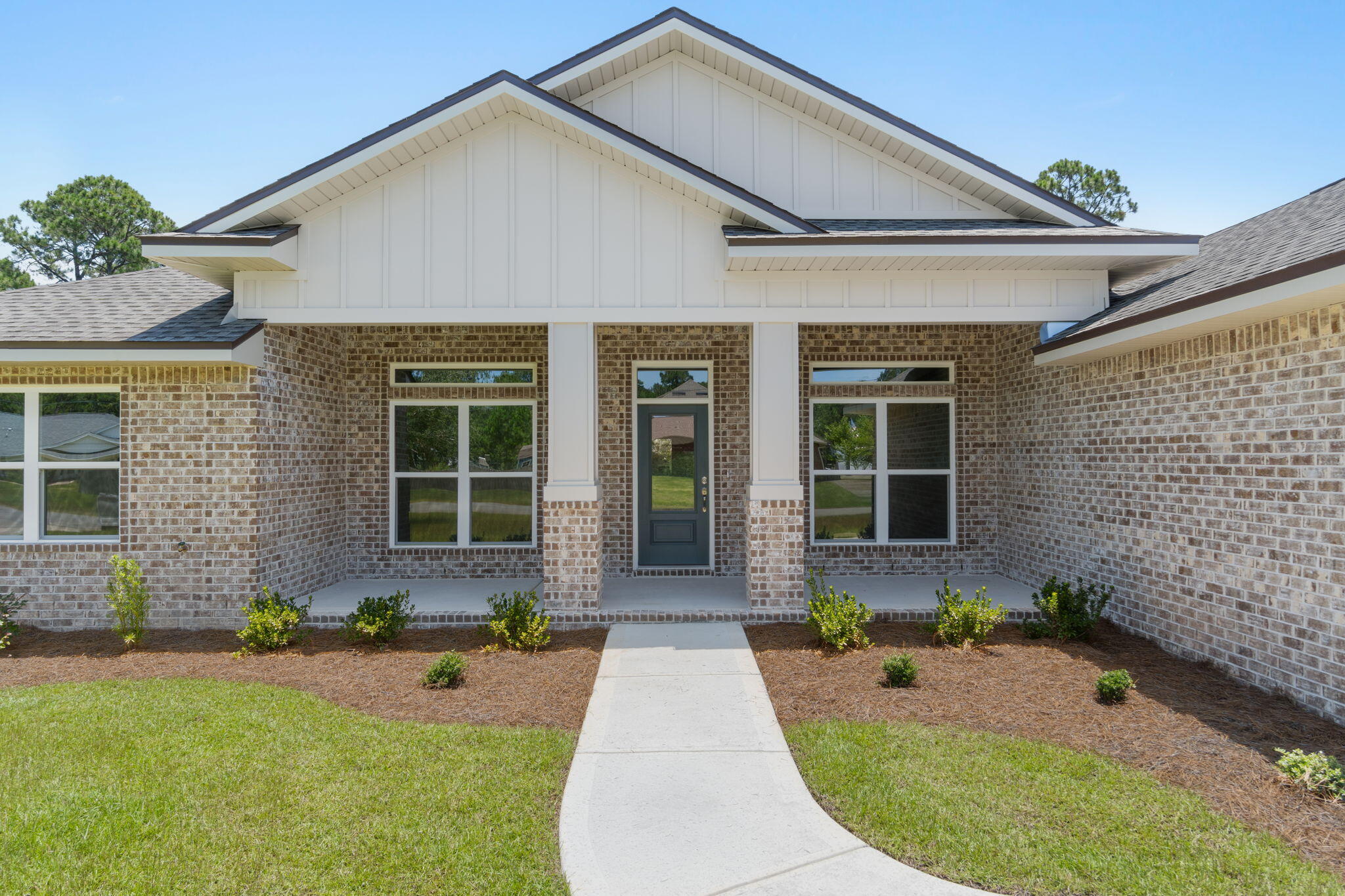 2425 Cove Road