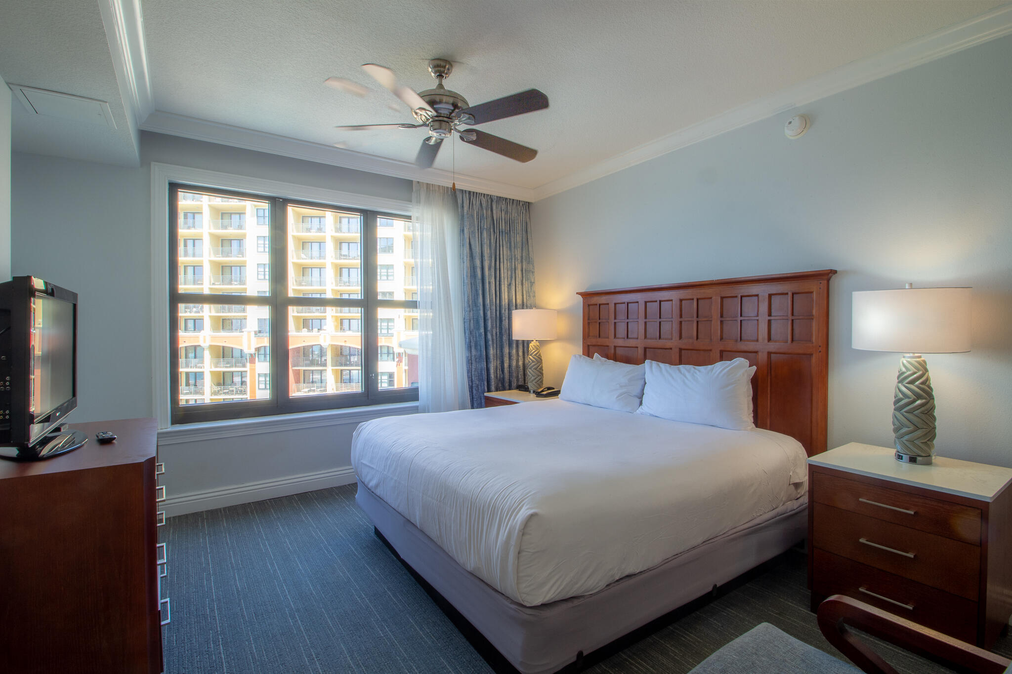 EMERALD GRANDE - Residential