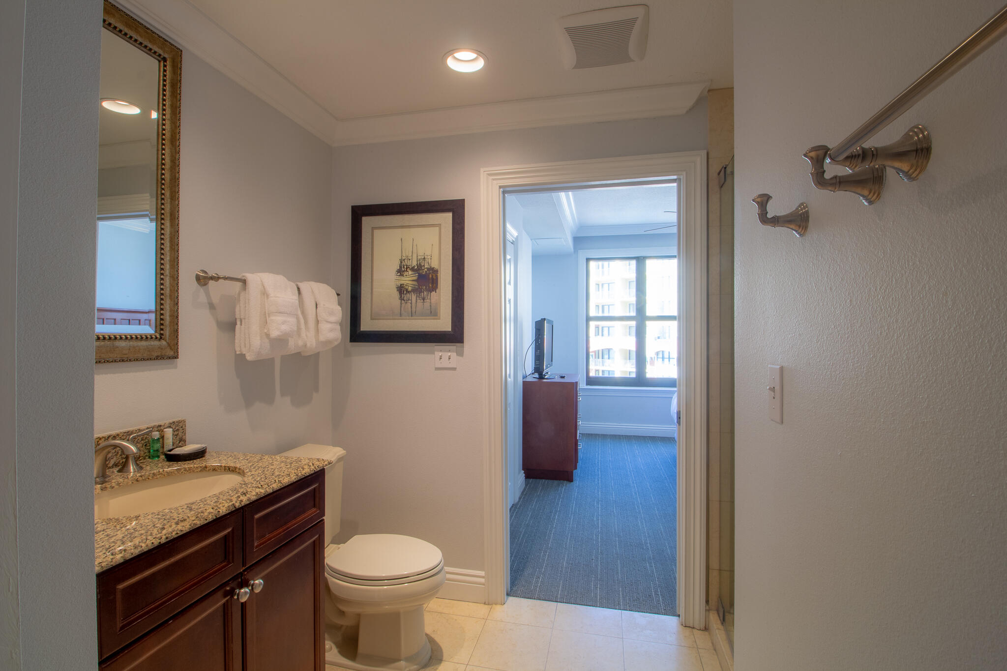 EMERALD GRANDE - Residential