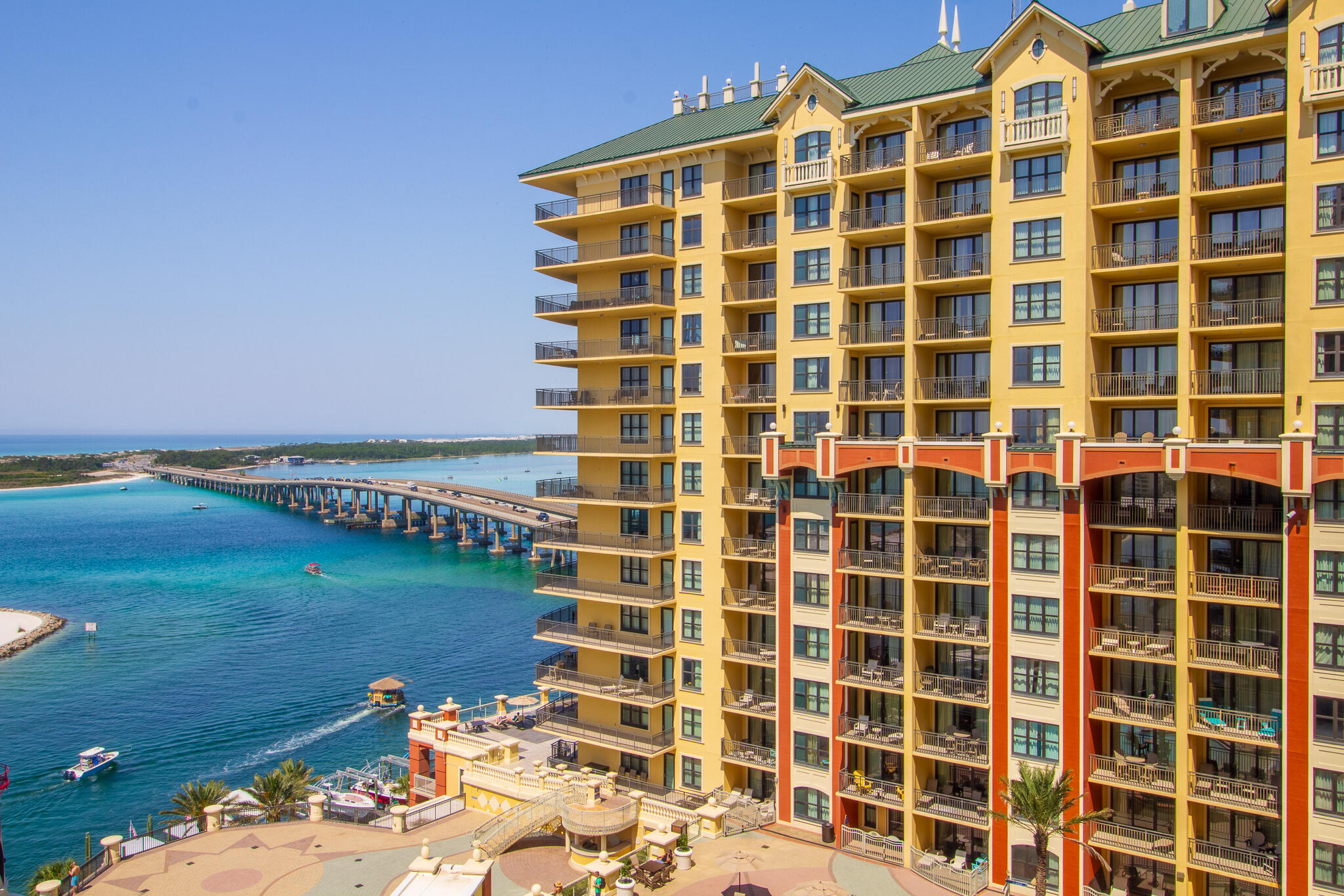 EMERALD GRANDE - Residential