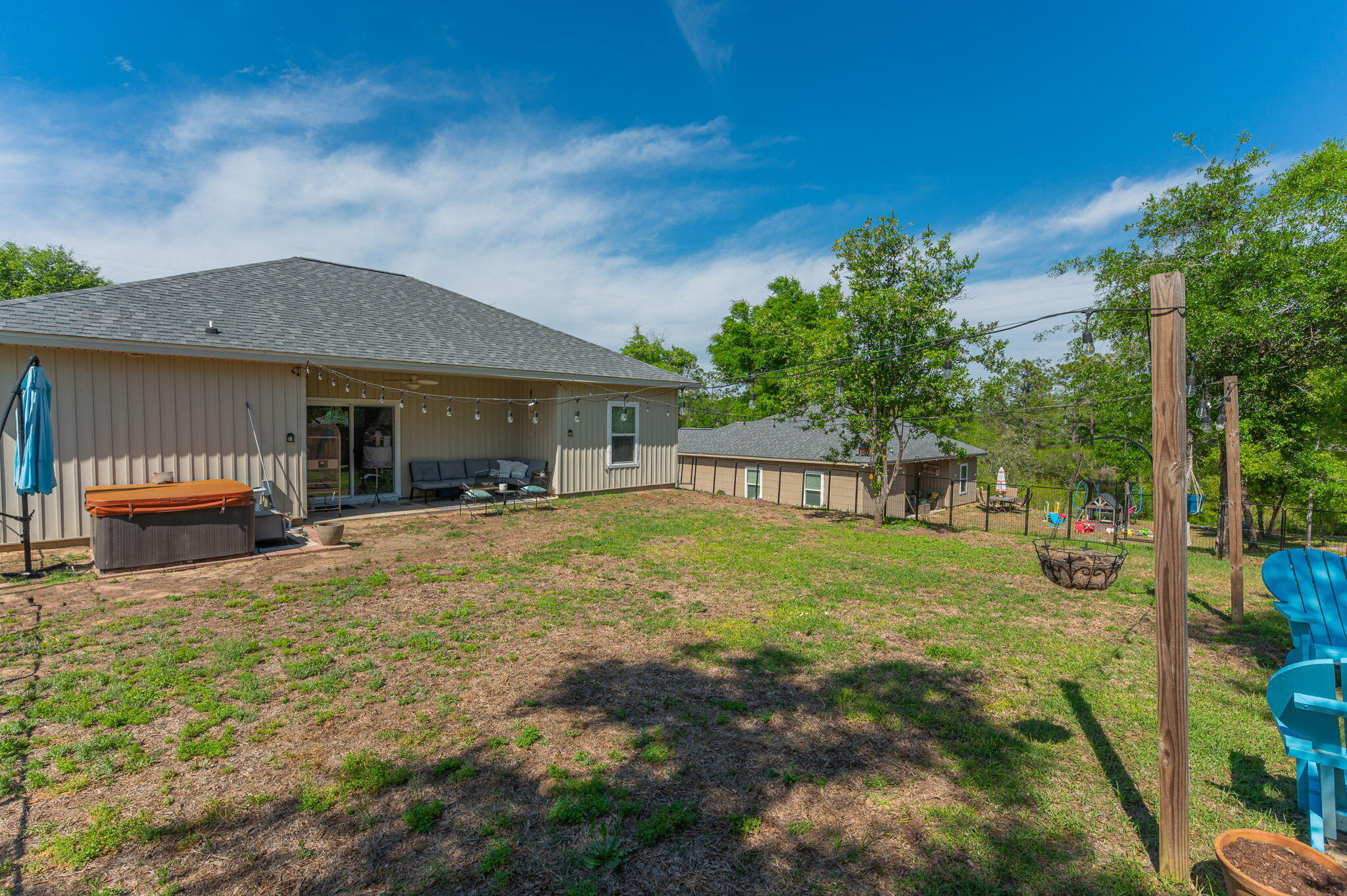 OAKWOOD HILLS - Residential Lease