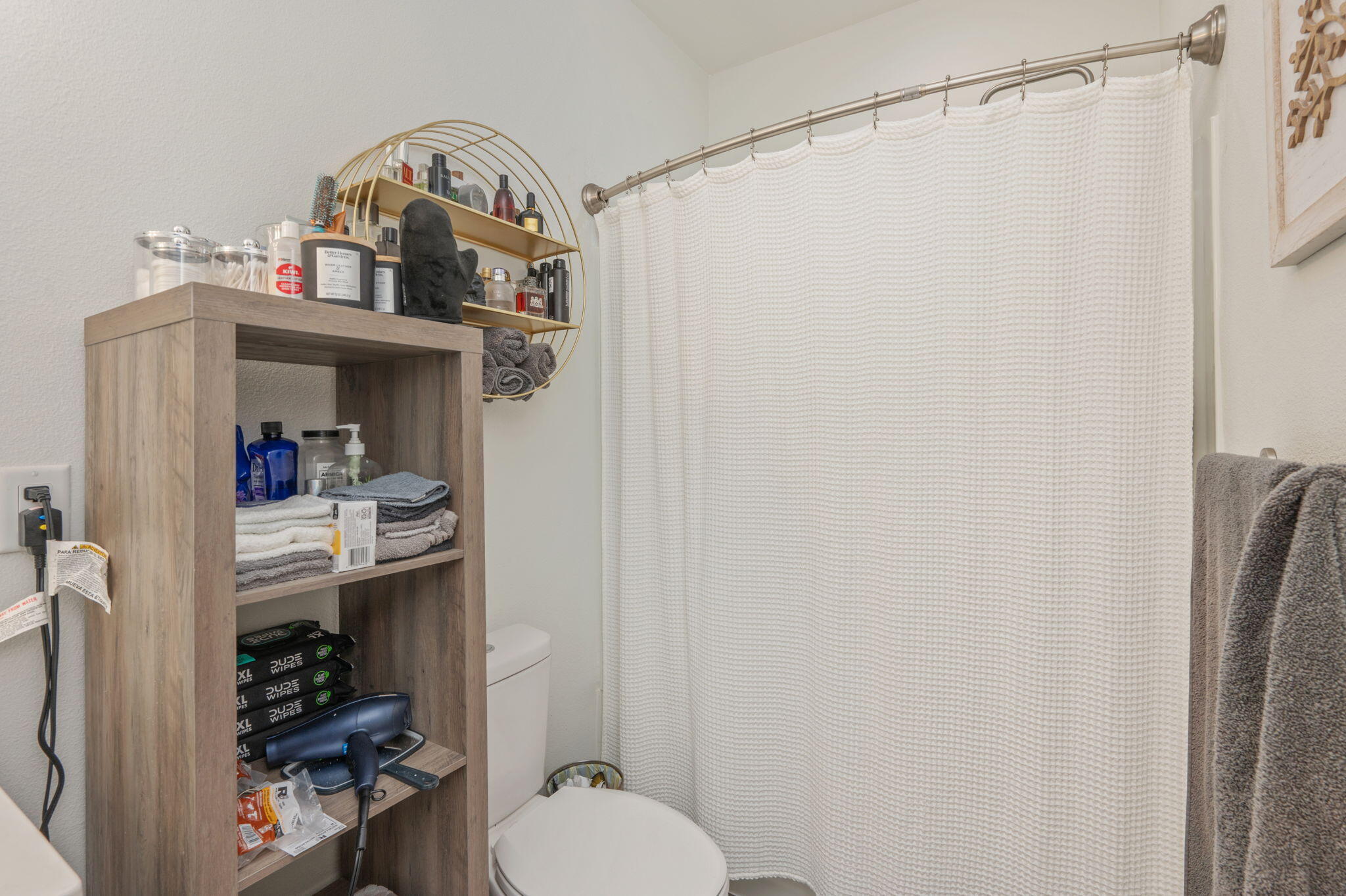 OAKWOOD HILLS - Residential Lease