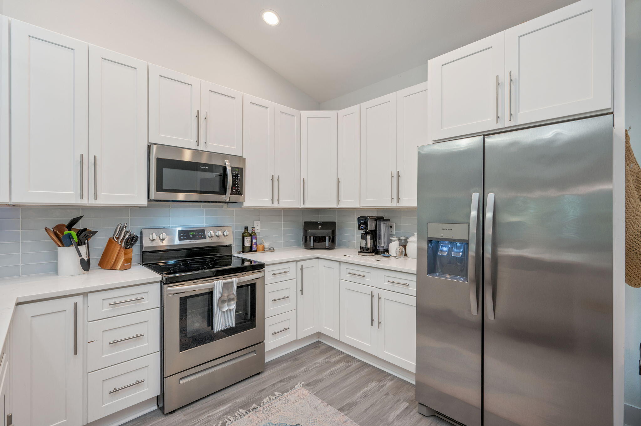 OAKWOOD HILLS - Residential Lease