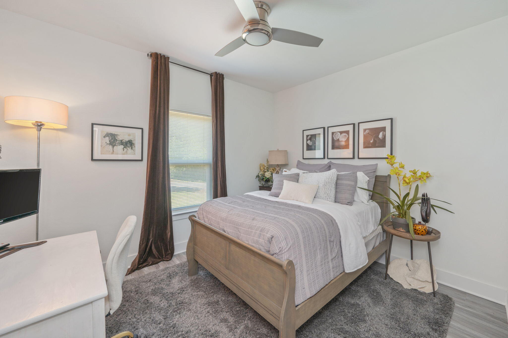 OAKWOOD HILLS - Residential Lease