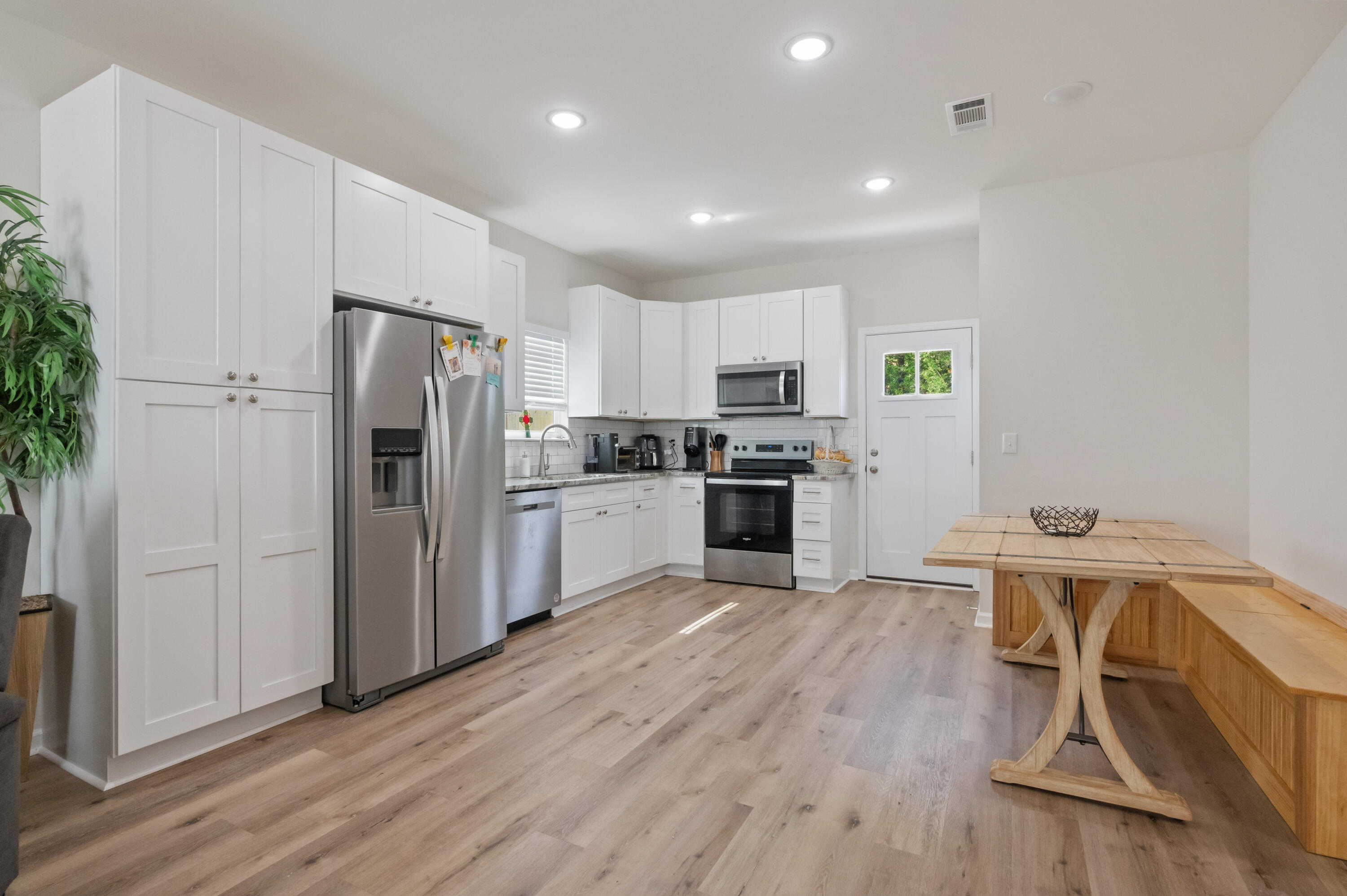 KAKE COTTAGES - Residential