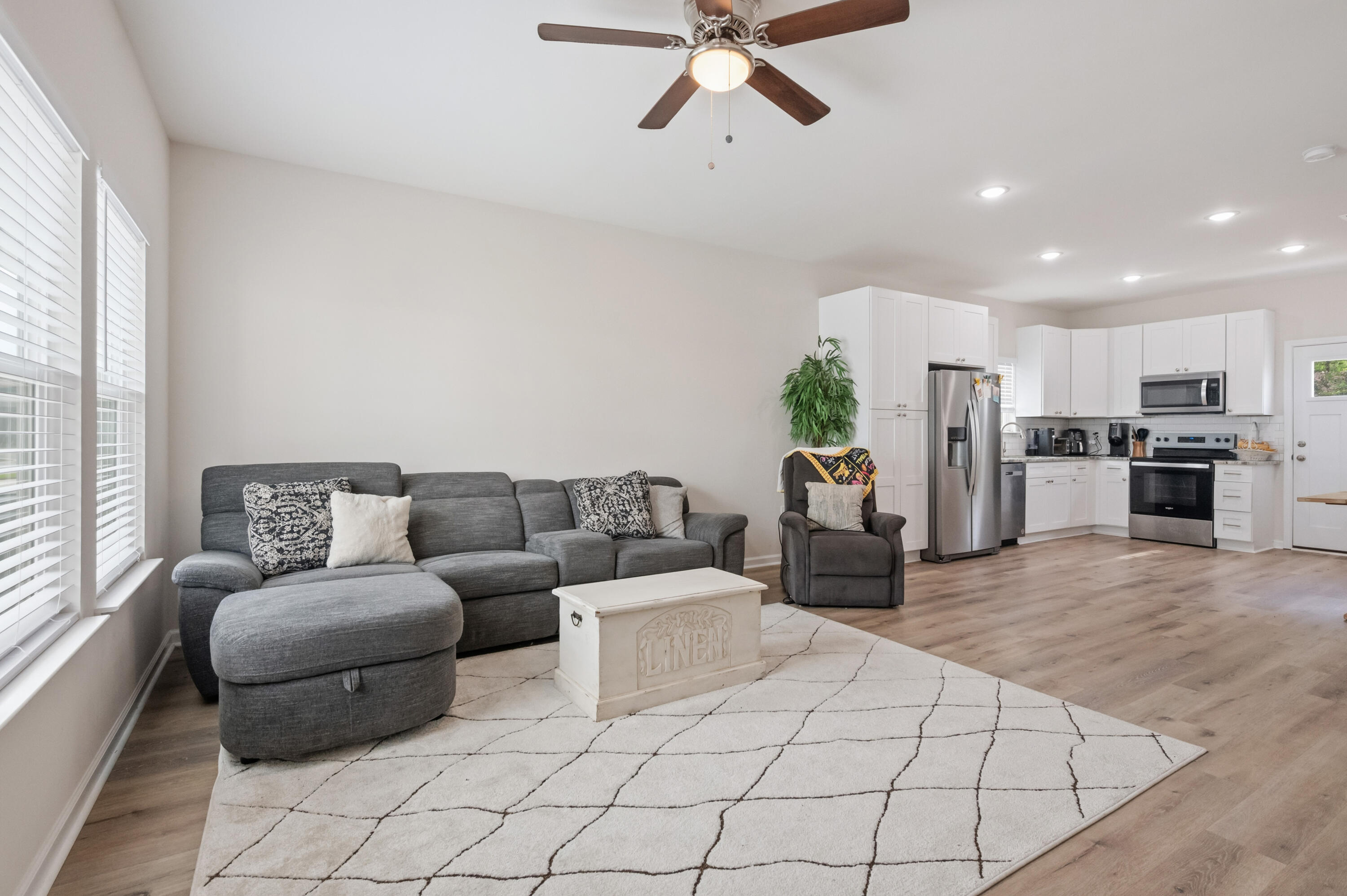 KAKE COTTAGES - Residential