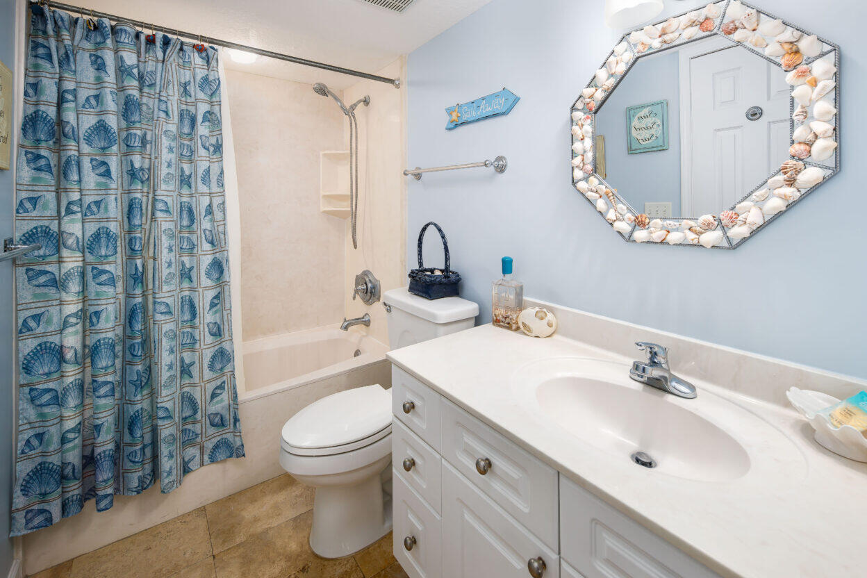 NAUTILUS CONDOMINIUMS - Residential