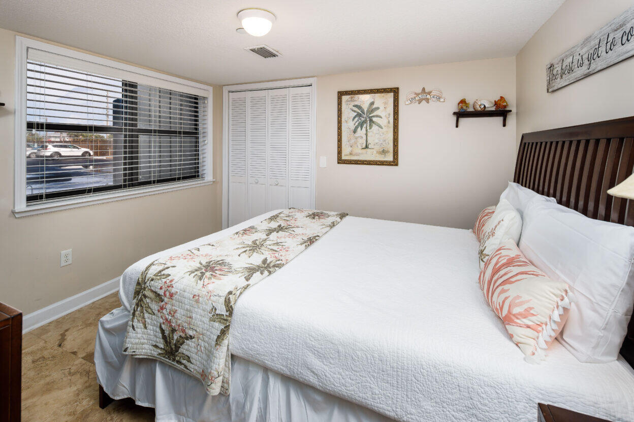 NAUTILUS CONDOMINIUMS - Residential