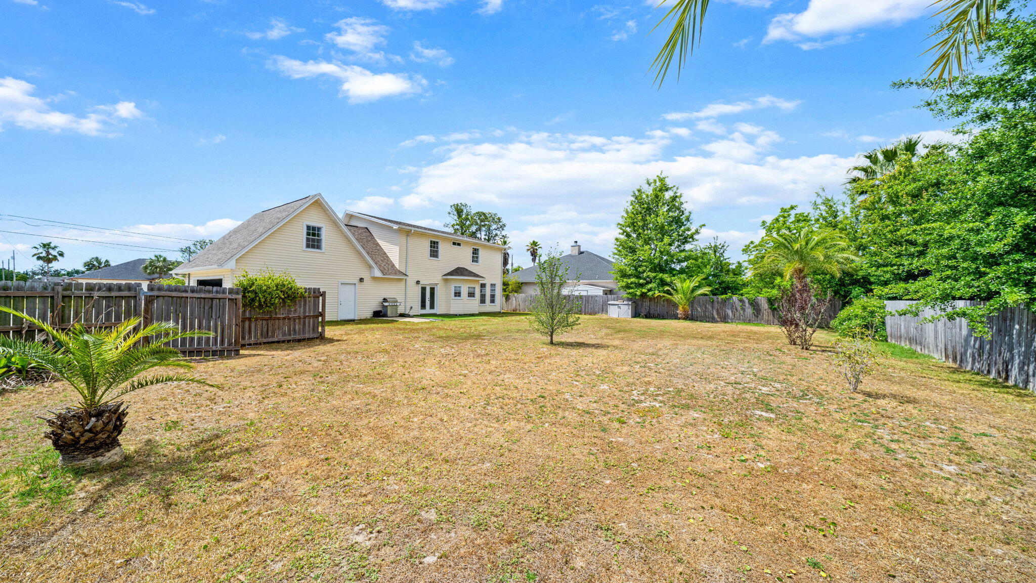 LYNN HAVEN - Residential