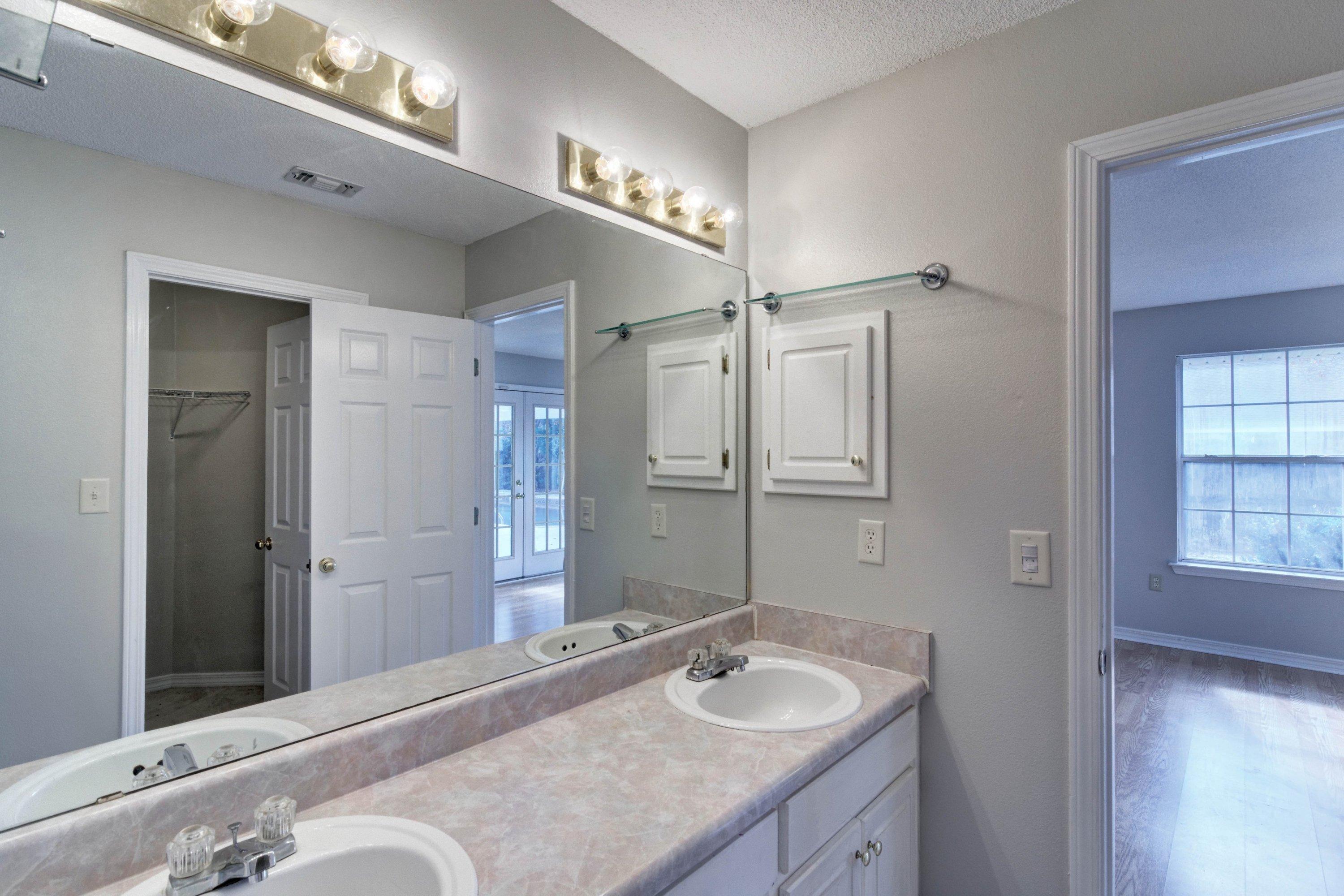 MANDAVILLA - Residential