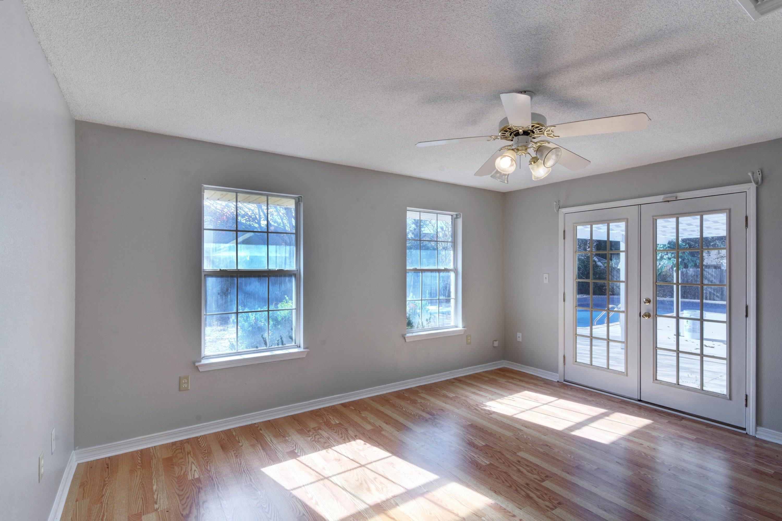 MANDAVILLA - Residential